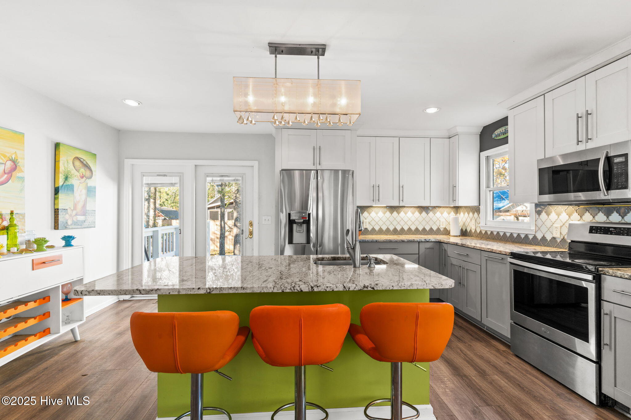 100543904 | Photo 17