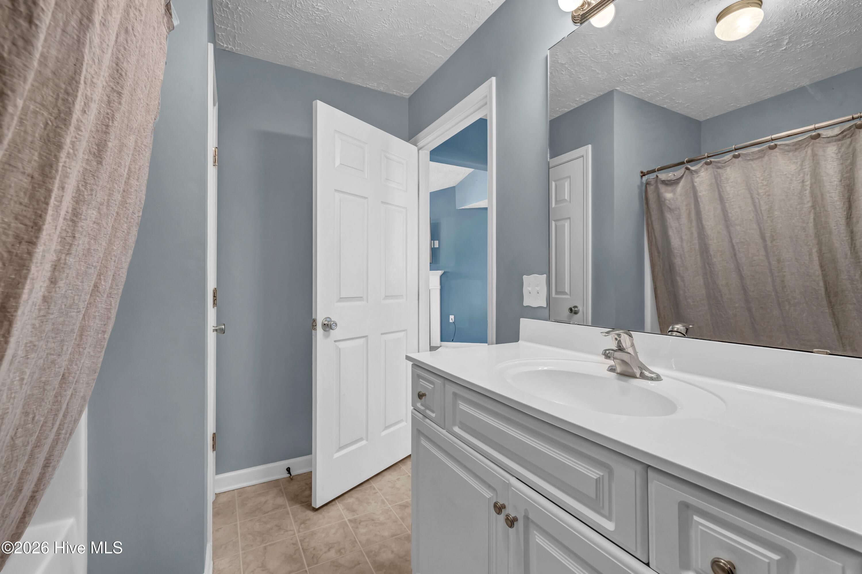 100554919 | Photo 20