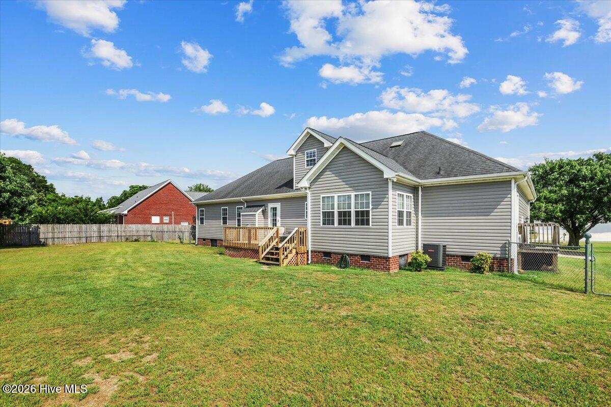 Back side yard