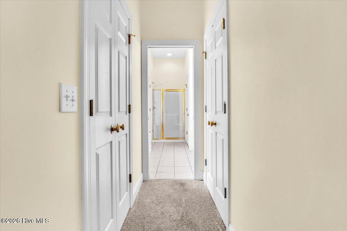 100569829 | Photo 37