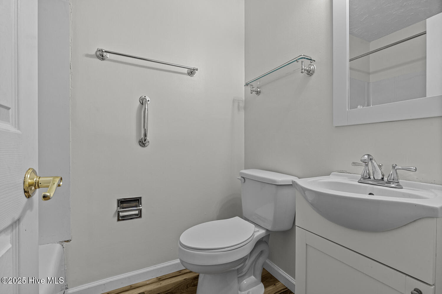 100531515 | Photo 13