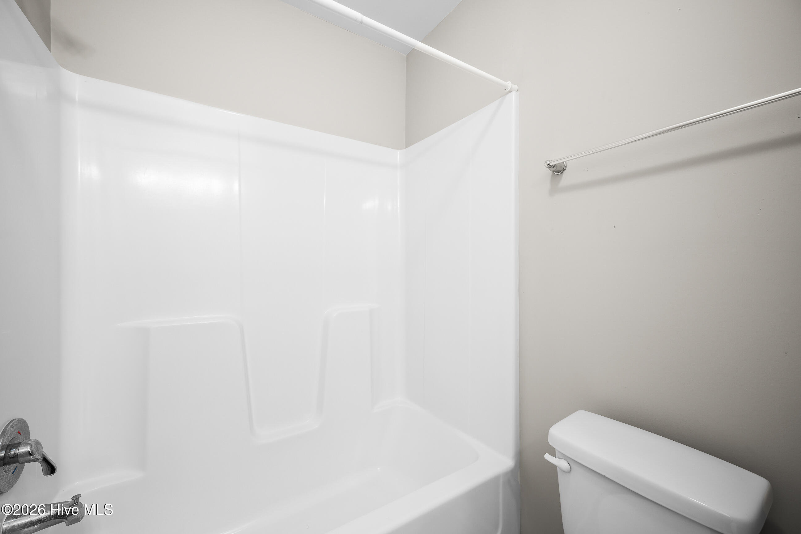 100568364 | Photo 20