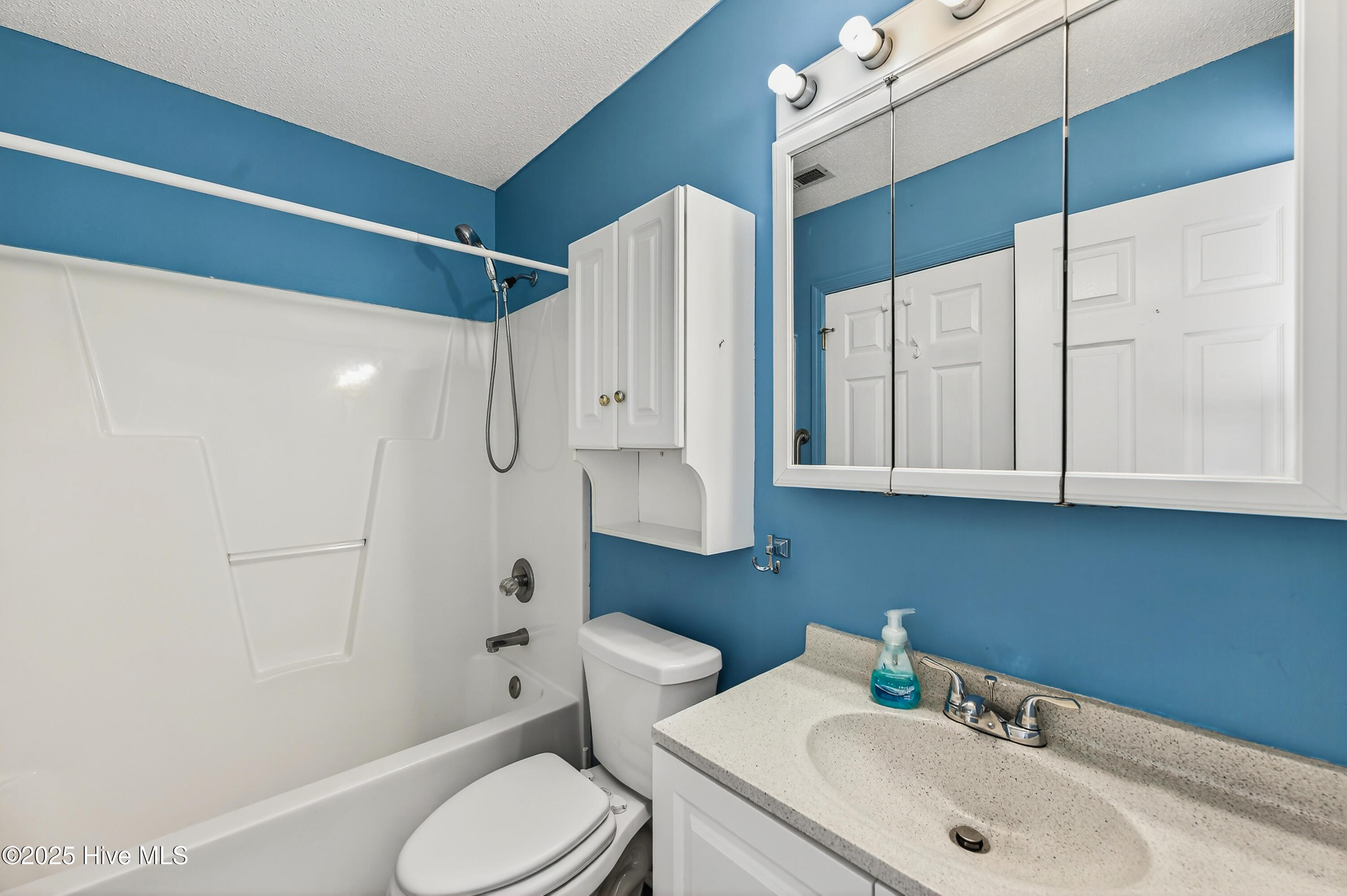 100543652 | Photo 21