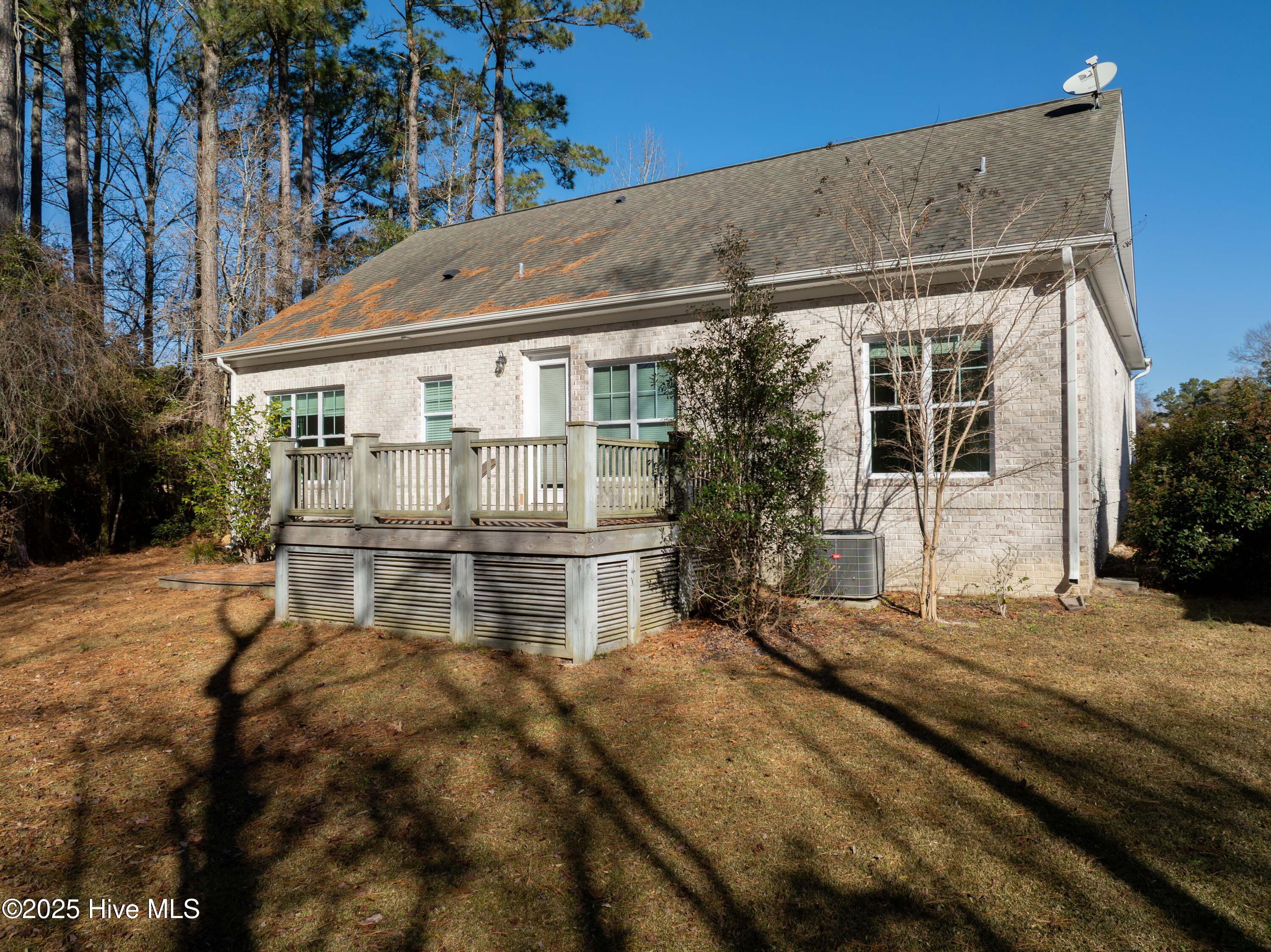 100545720 | Photo 30