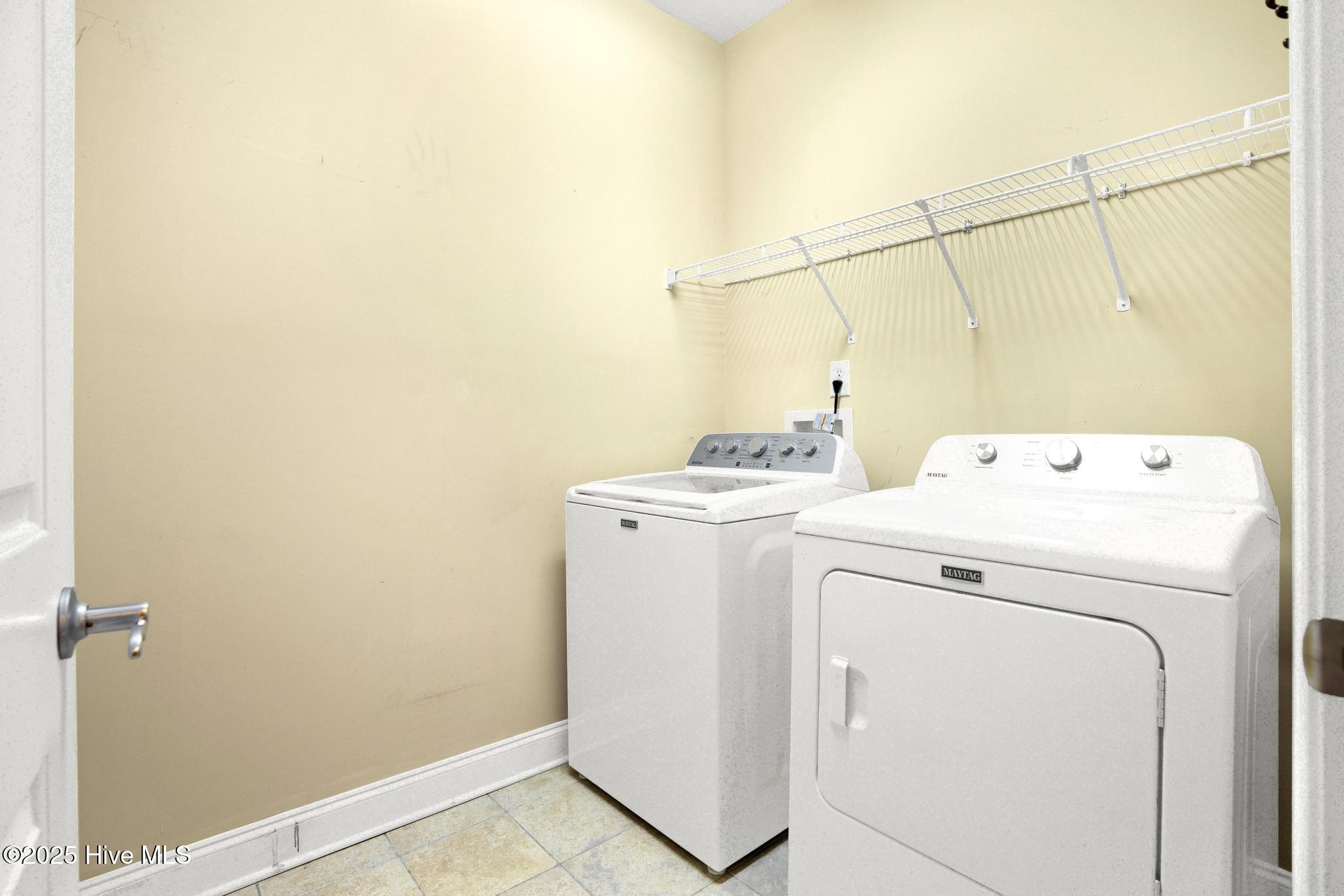 100513832 | Photo 17