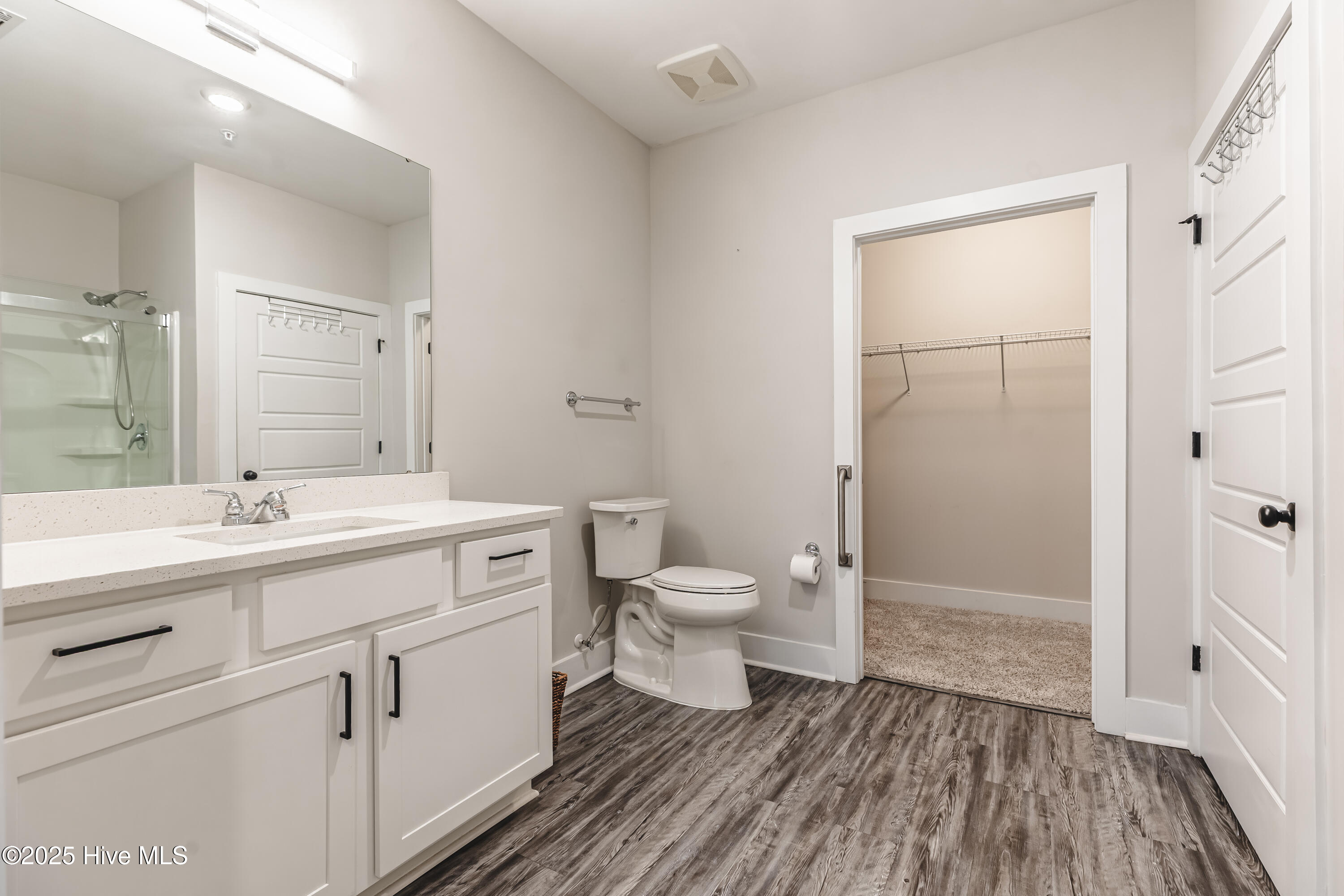 100552451 | Photo 16