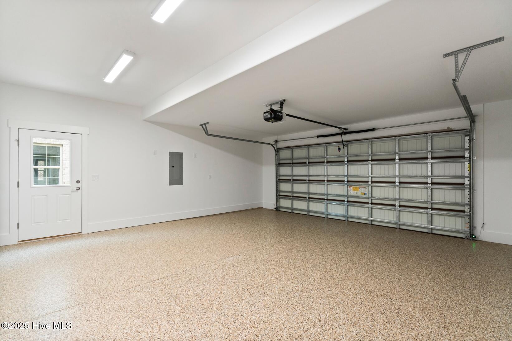 100513884 | Photo 45