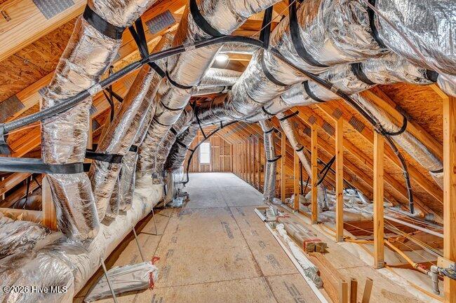 100561291 | Photo 44