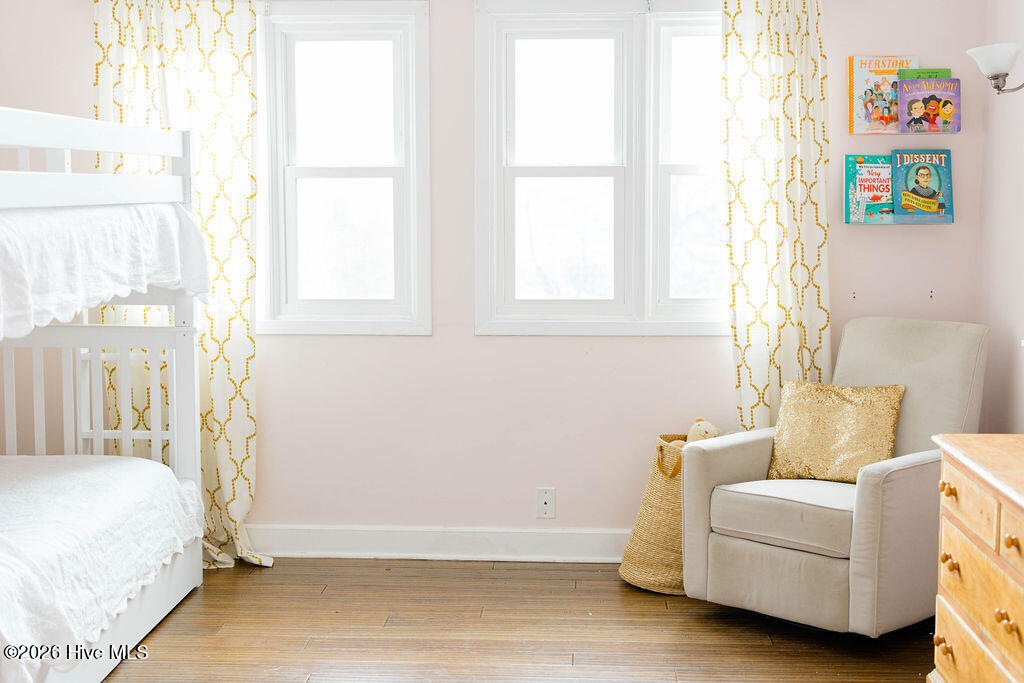 100558568 | Photo 25