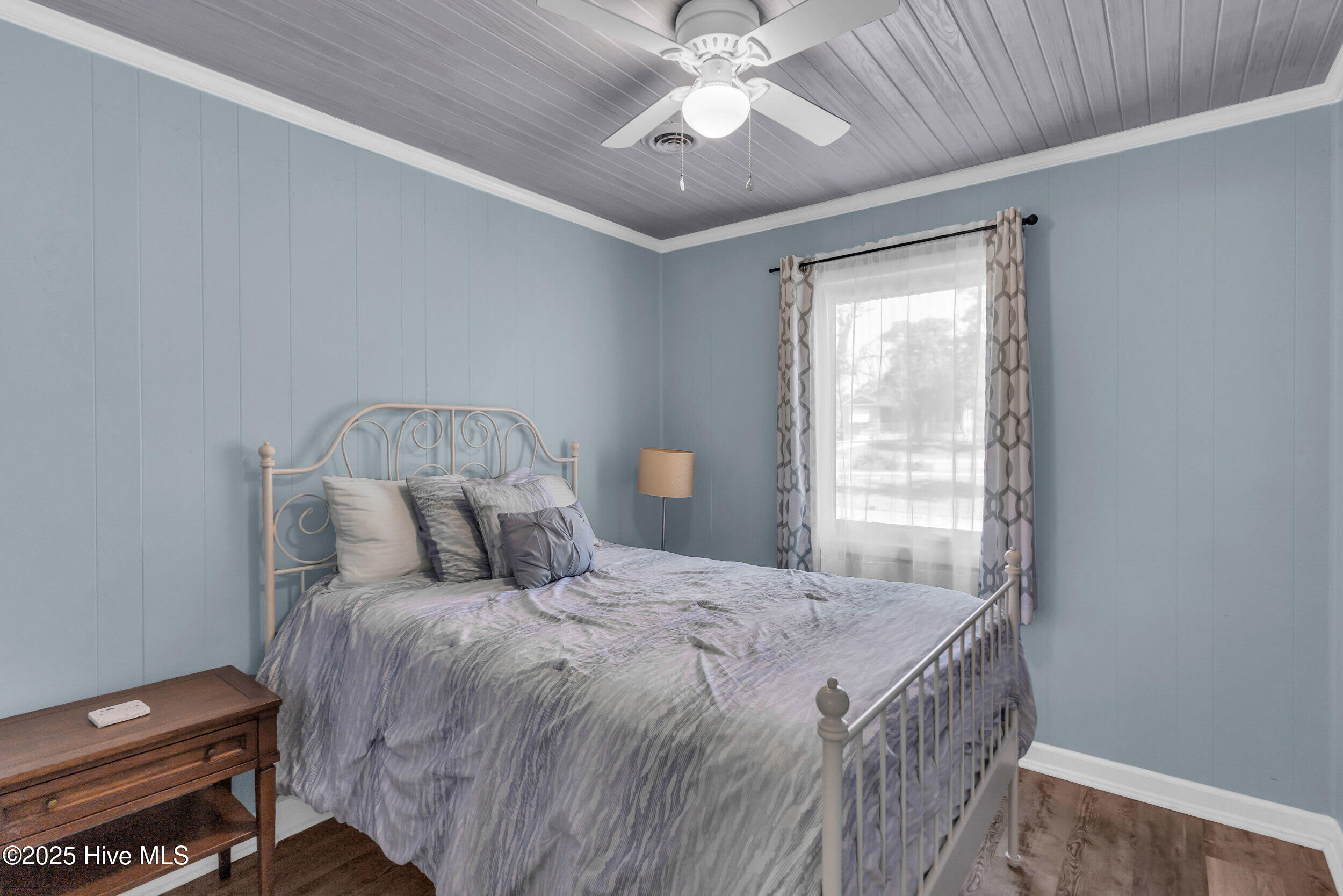 100505255 | Photo 19