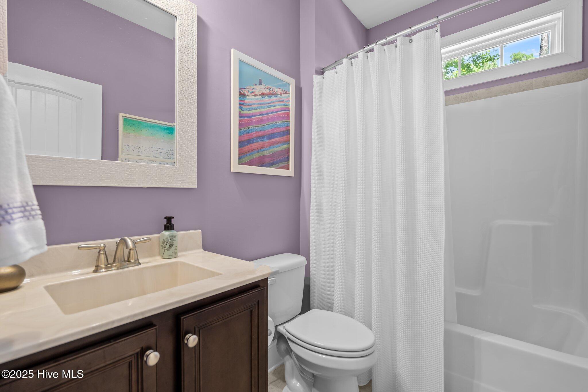 100518036 | Photo 27