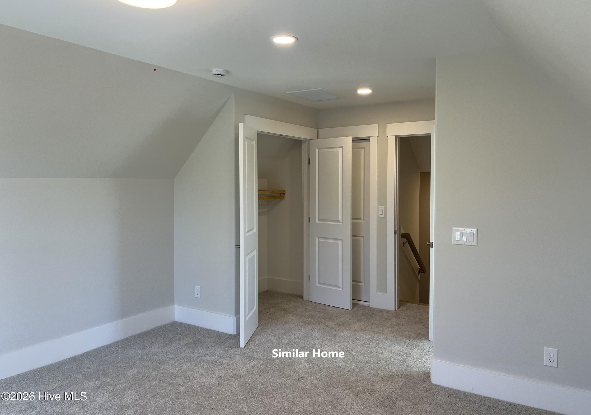 100553760 | Photo 21