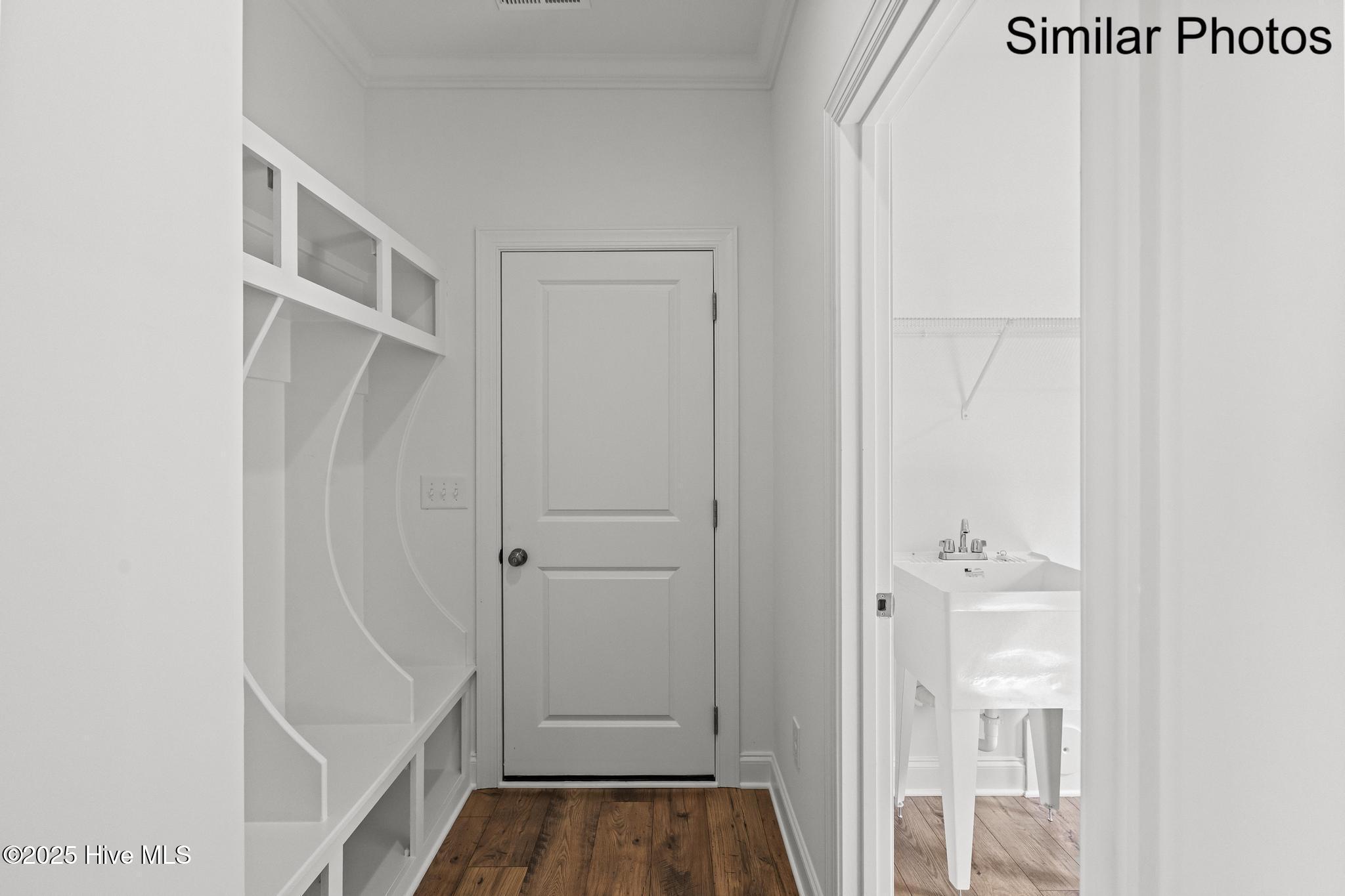 100530024 | Photo 28