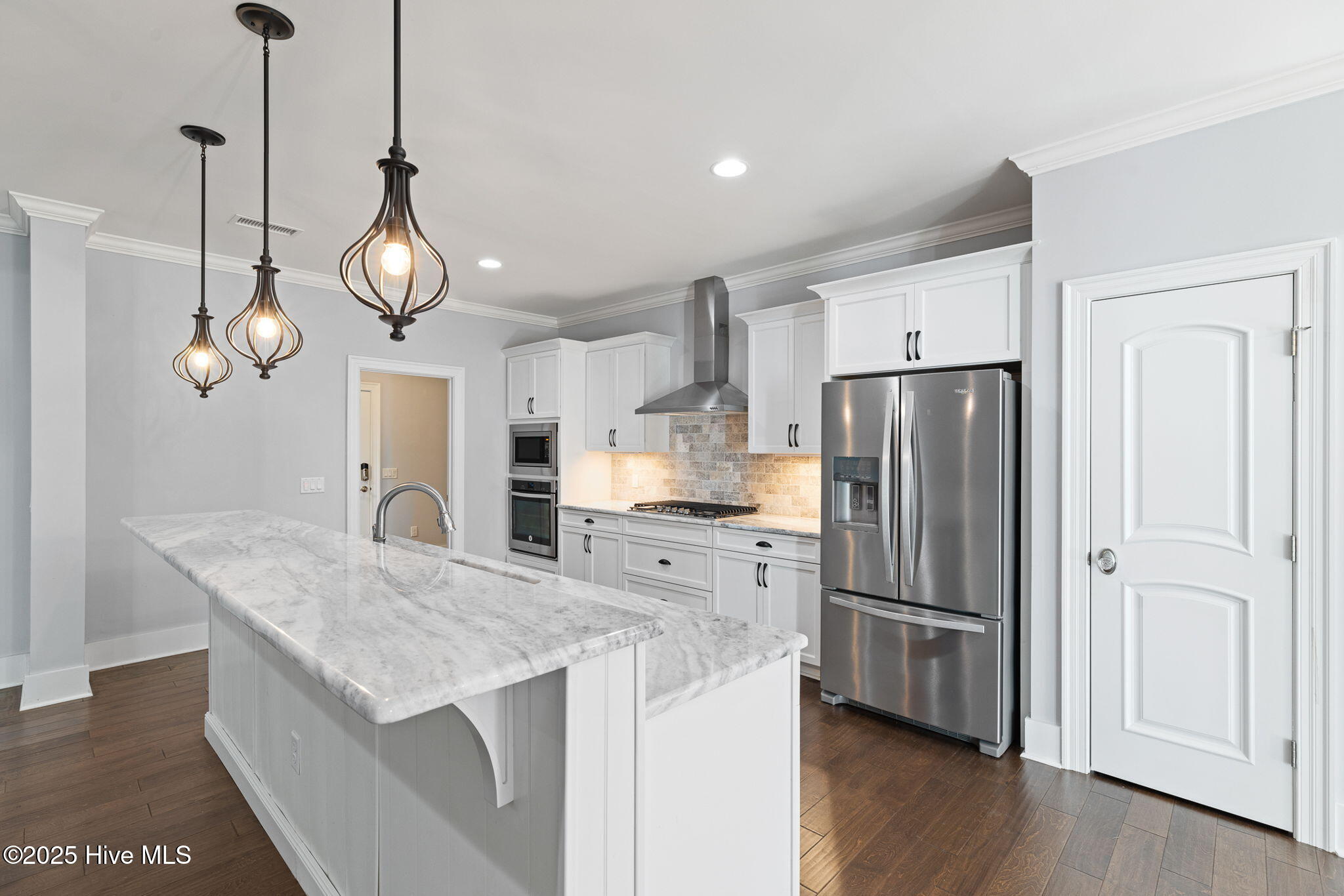 100542044 | Photo 17