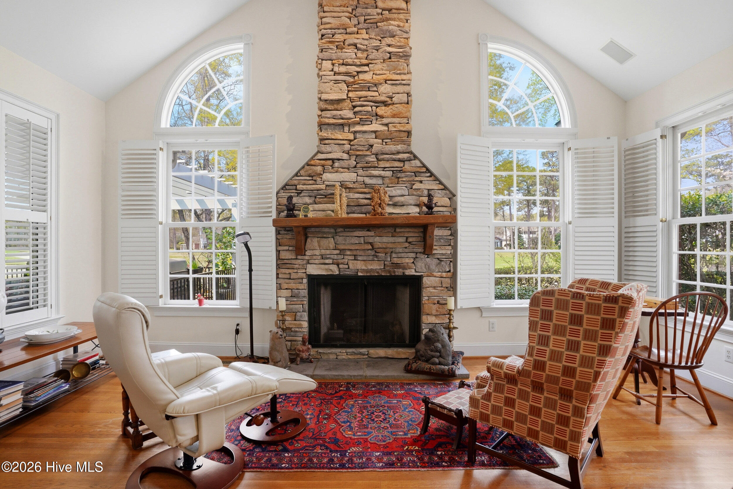 100563171 | Photo 10