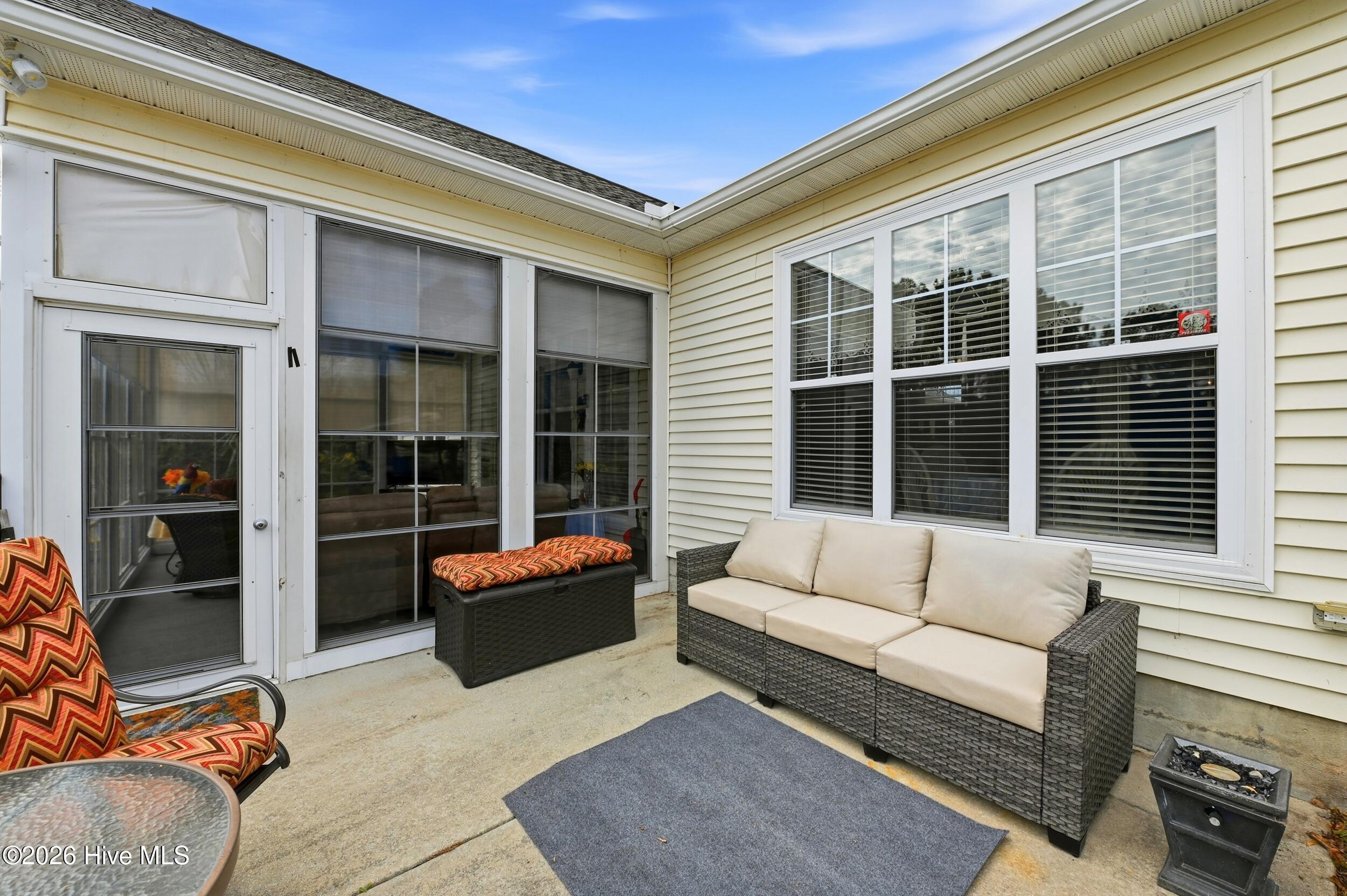 100553802 | Photo 40