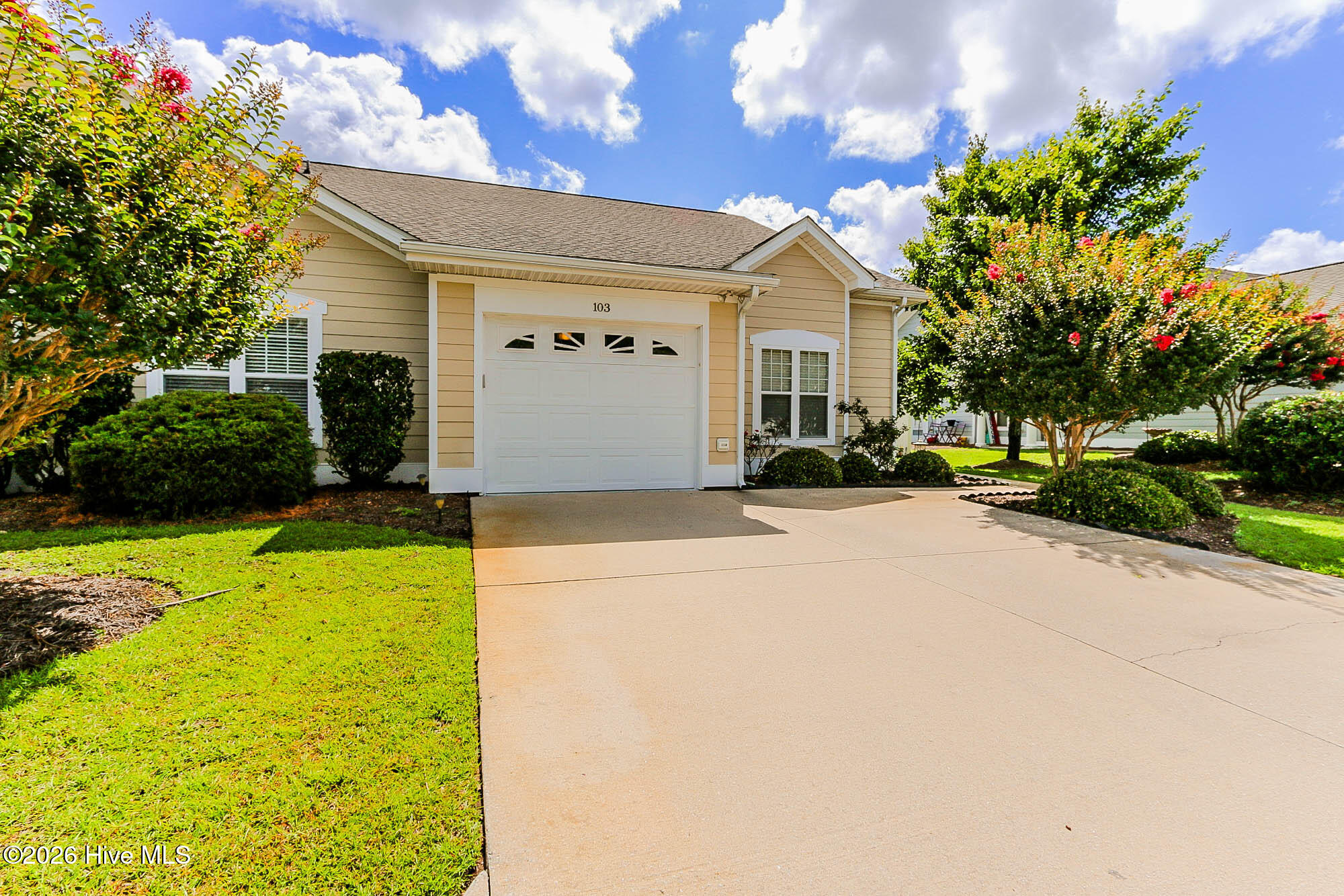 103 Treasure Cove,Newport