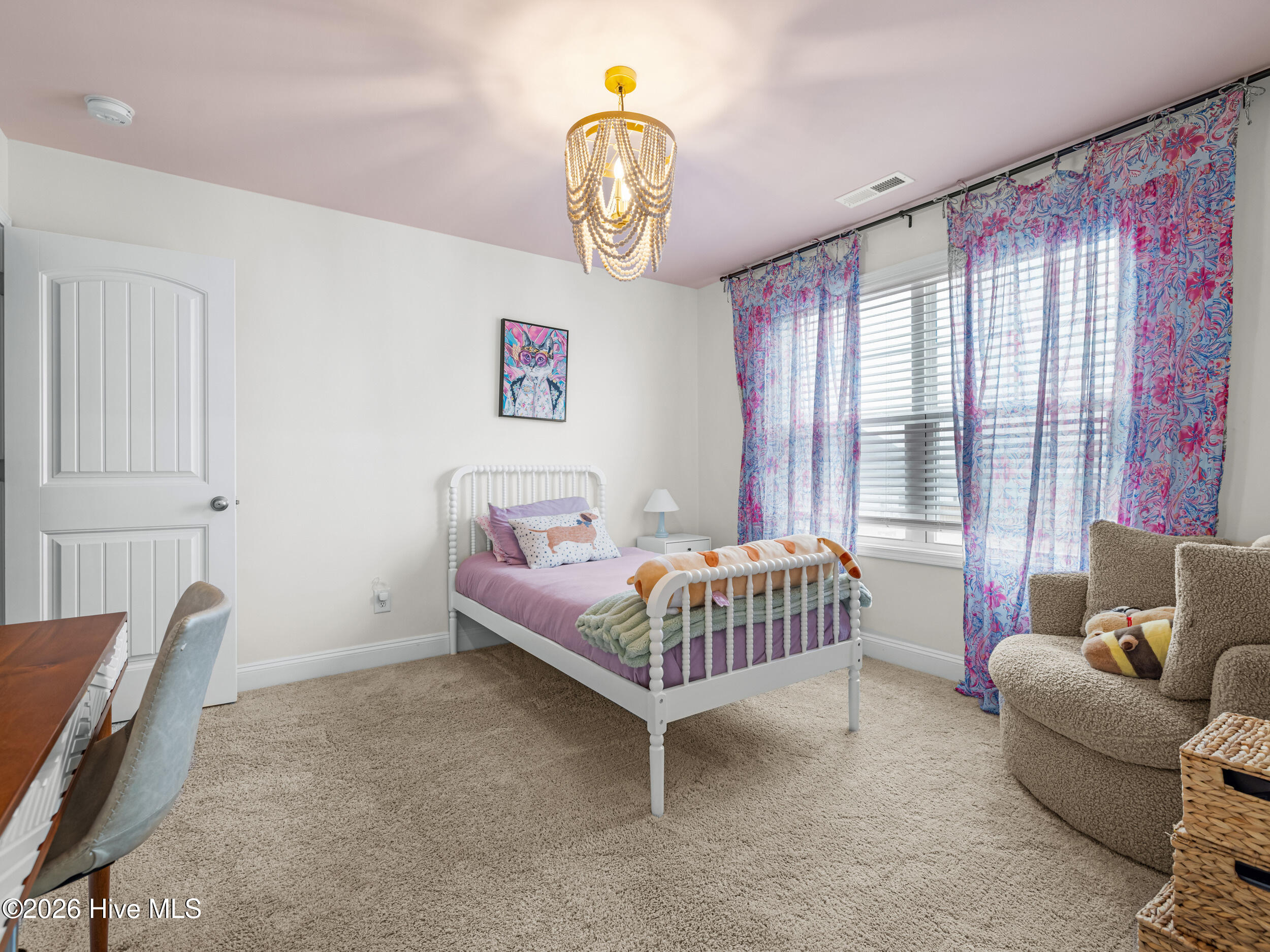 100559684 | Photo 37