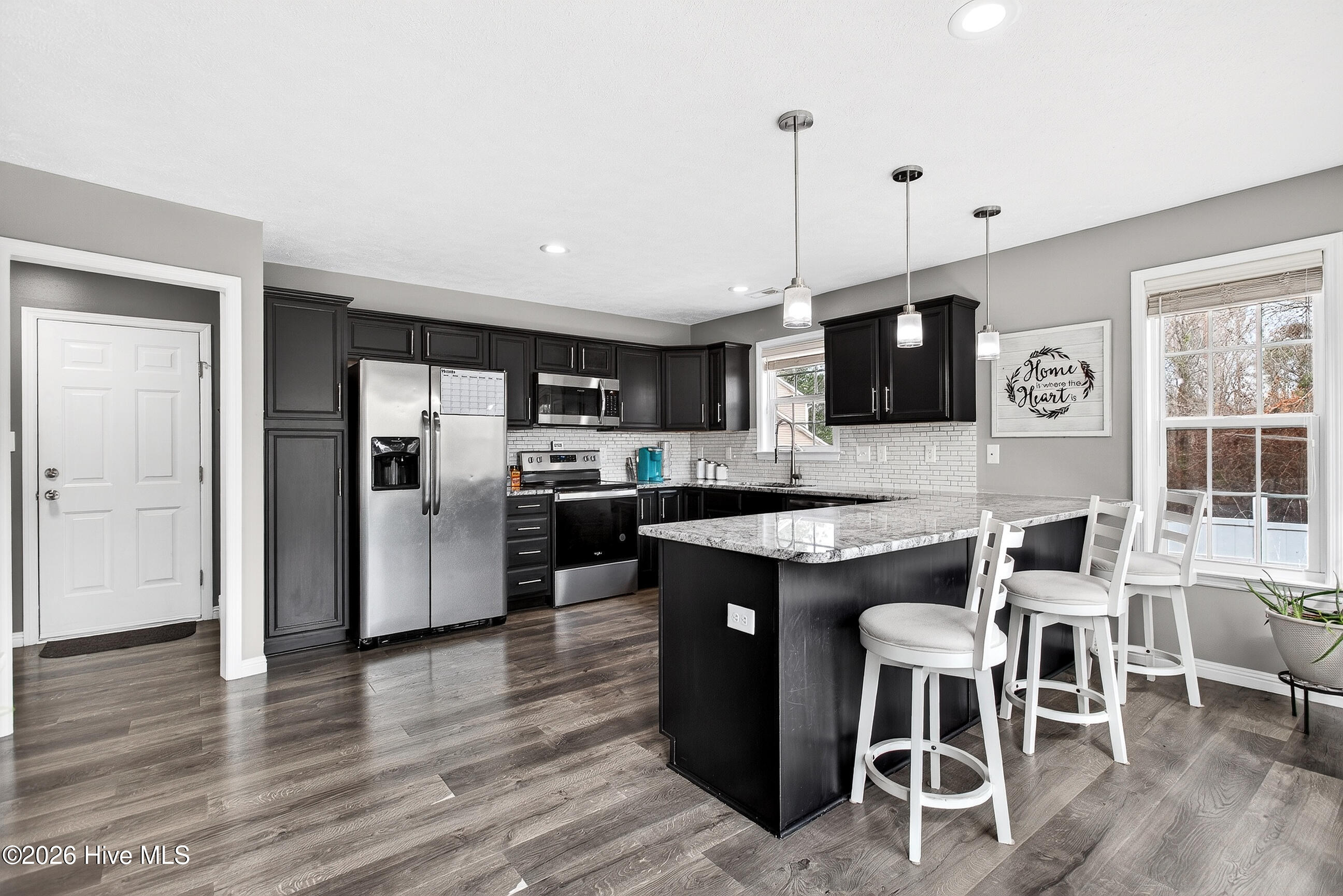 100558339 | Photo 13