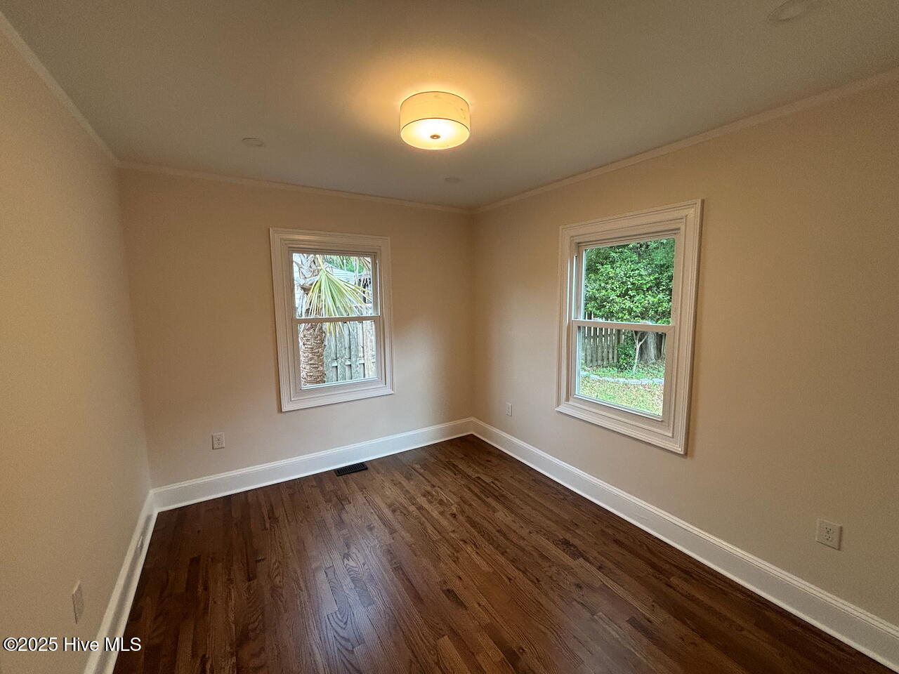 100519512 | Photo 17