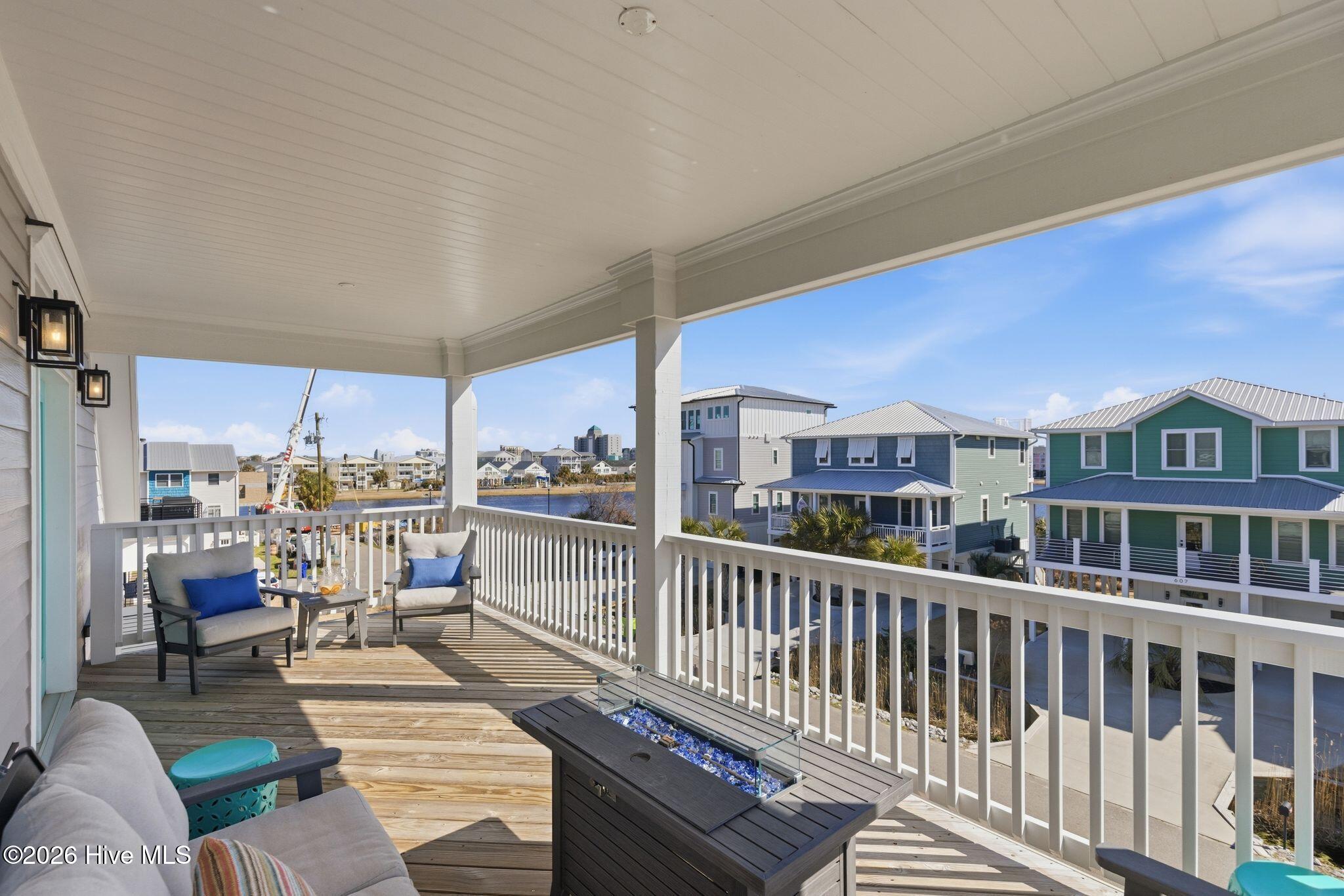 100559655 | Photo 46