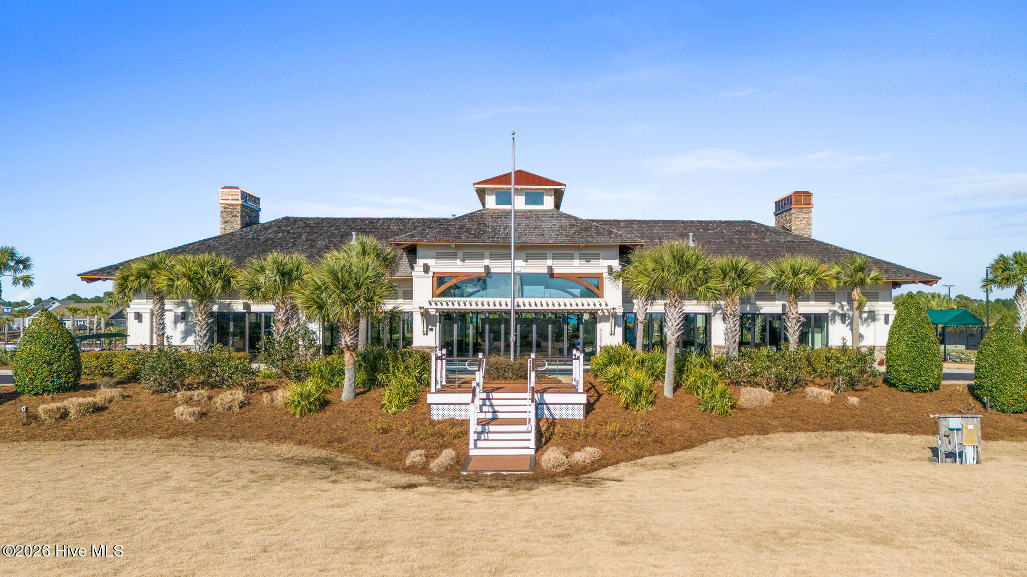 100555093 | Photo 64