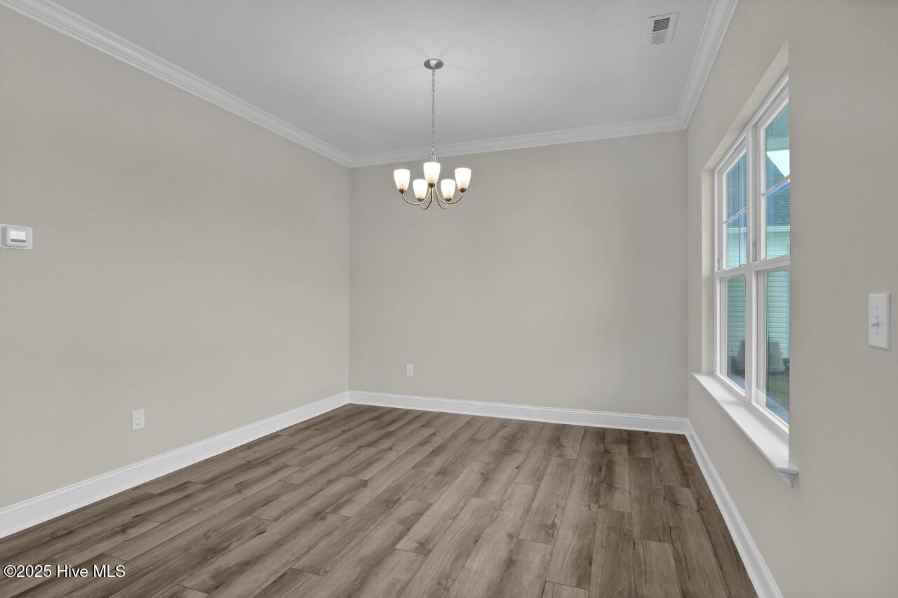 100543340 | Photo 18