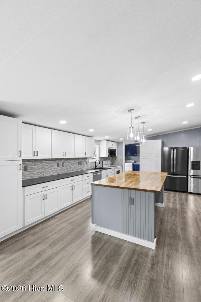 100555089 | Photo 21