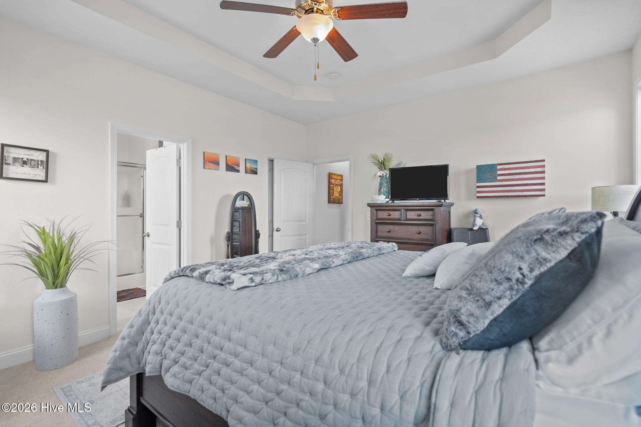 100548714 | Photo 21