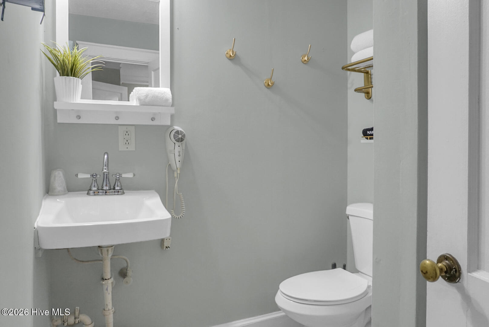 100555839 | Photo 26