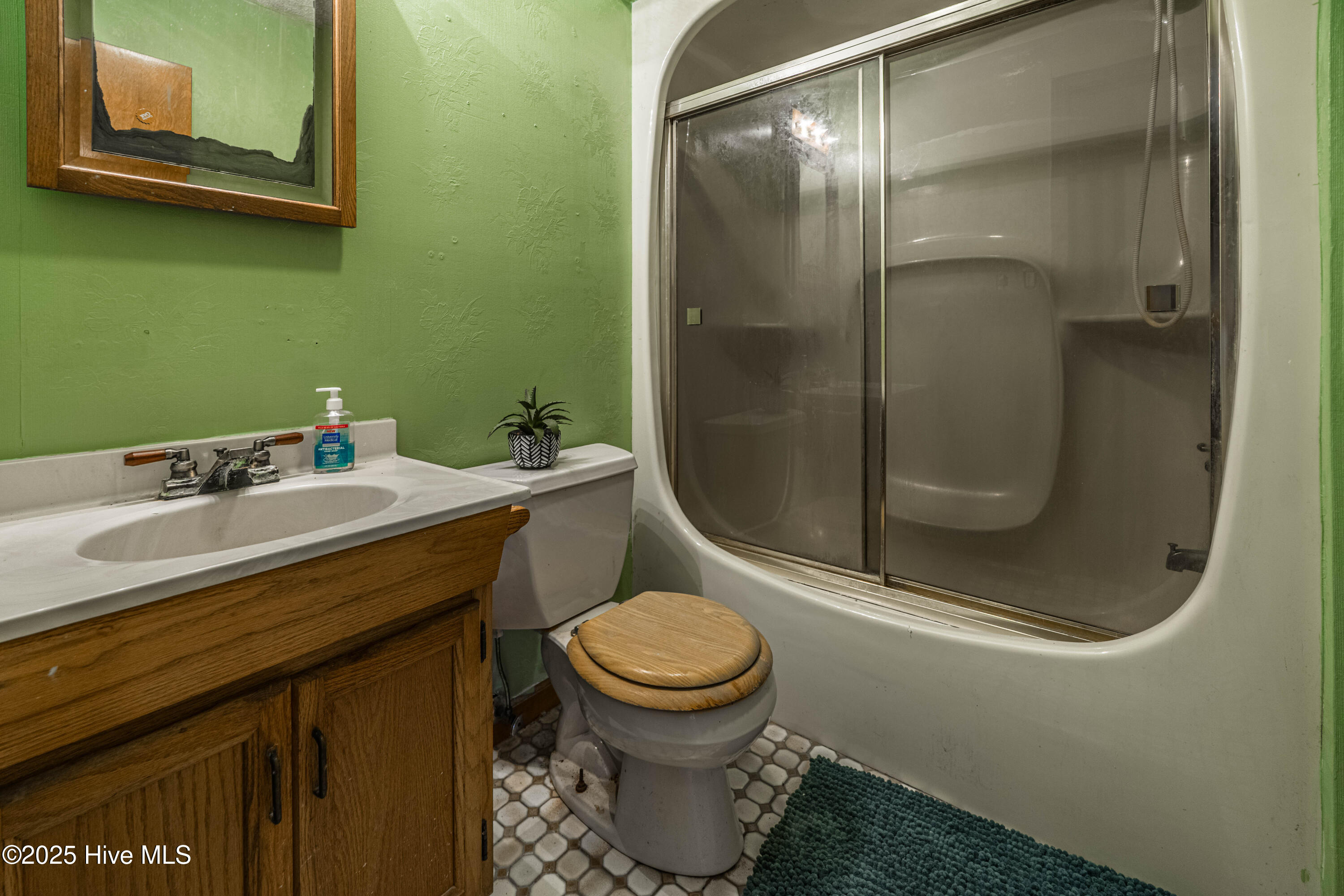 100536472 | Photo 40