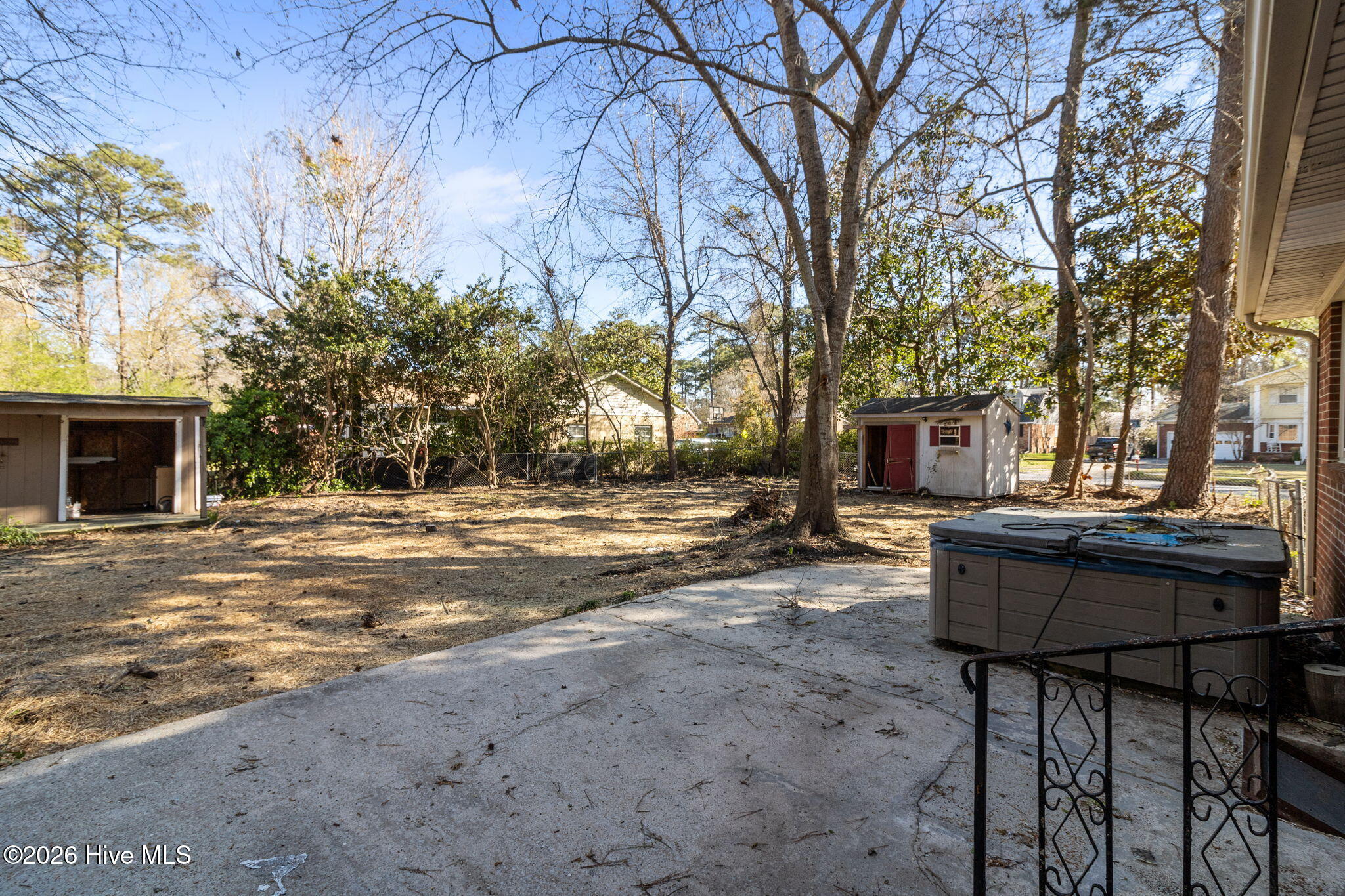 100561705 | Photo 60