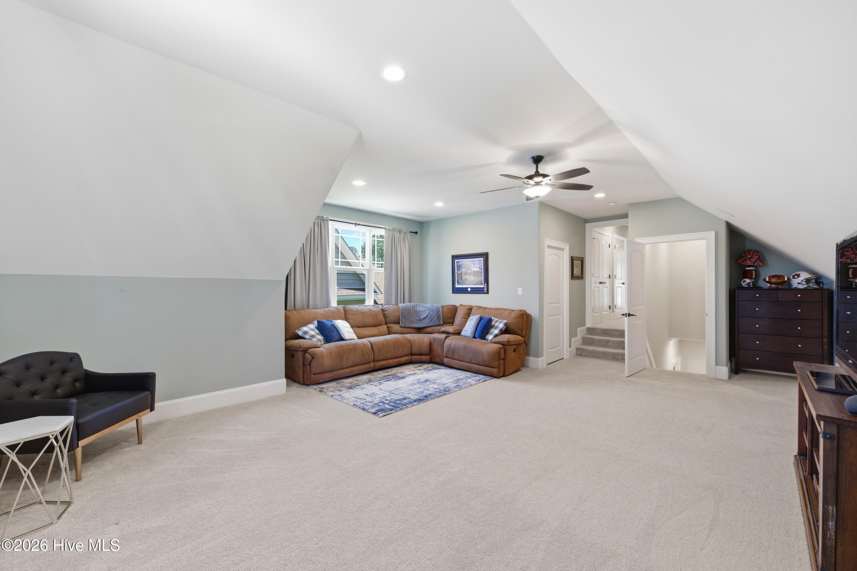 bonus room/ media room/ additional living room