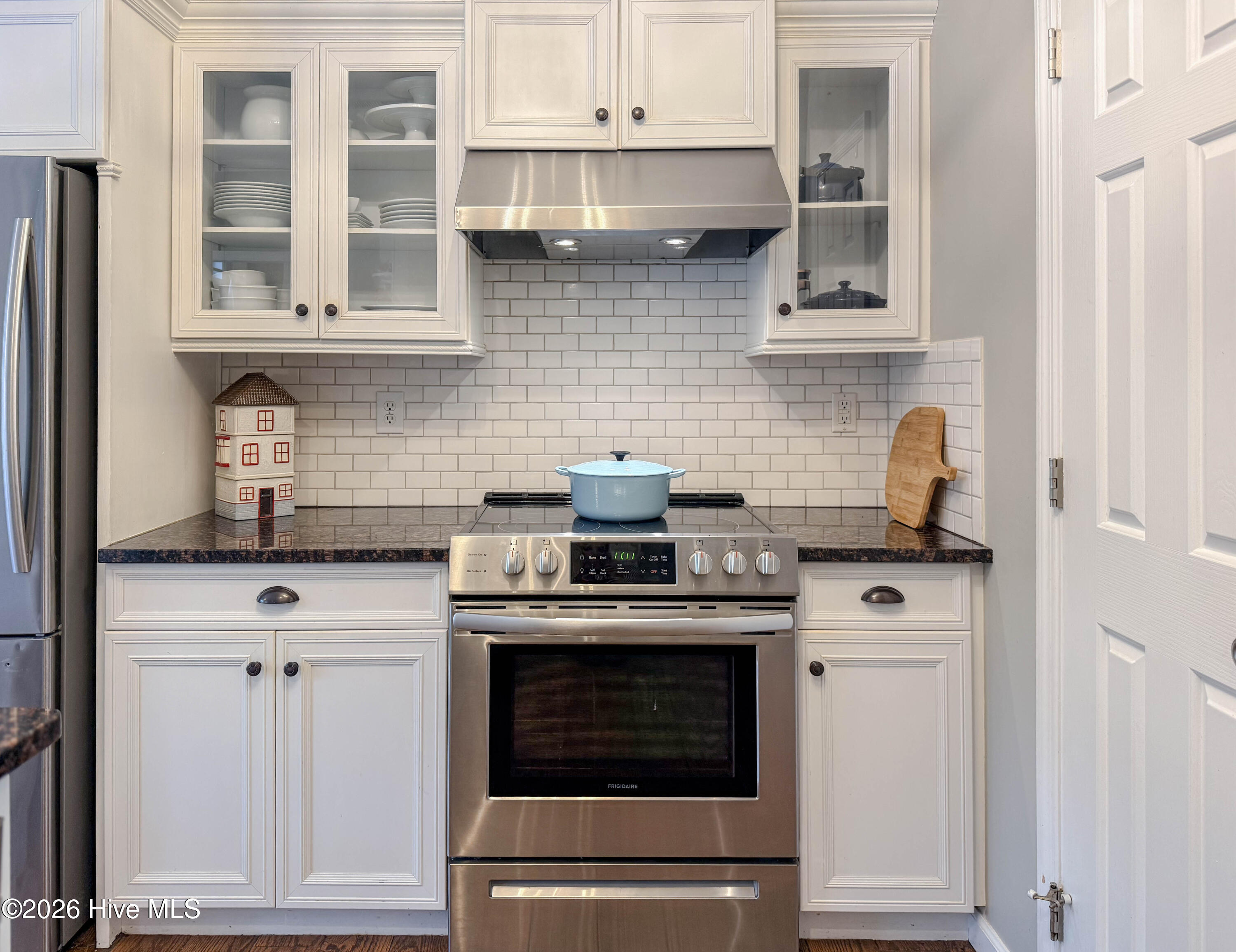 100549521 | Photo 36