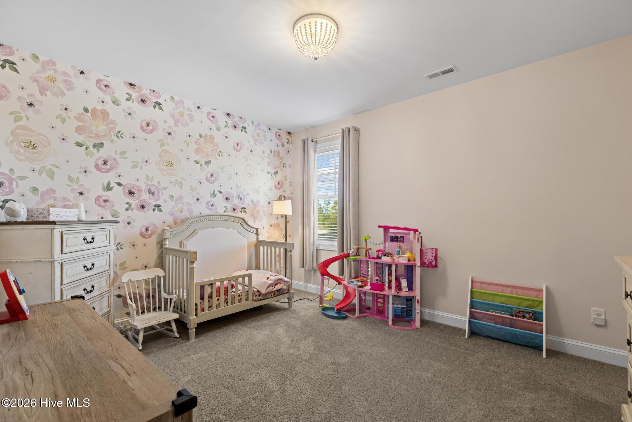 100557095 | Photo 22