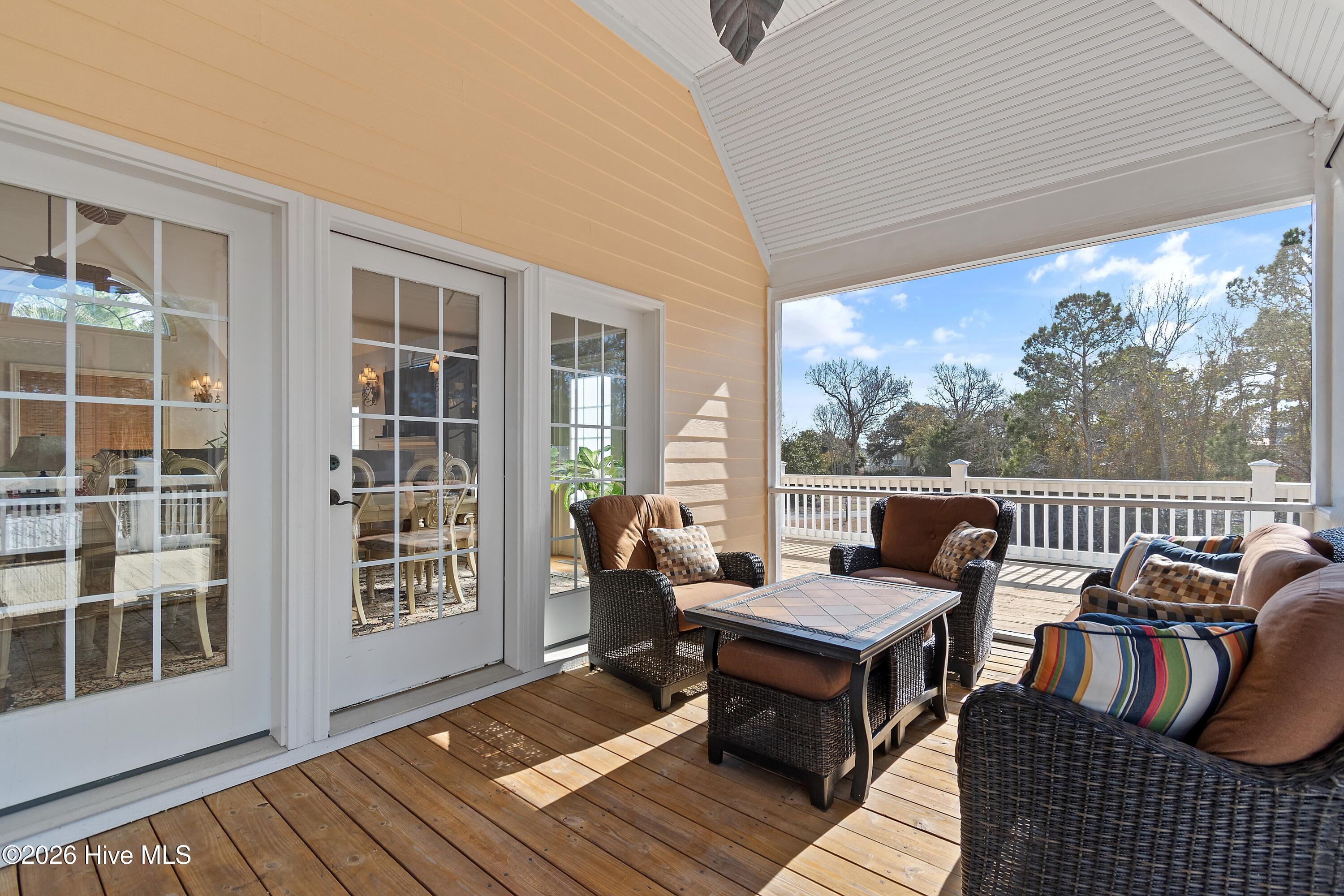 100559303 | Photo 20