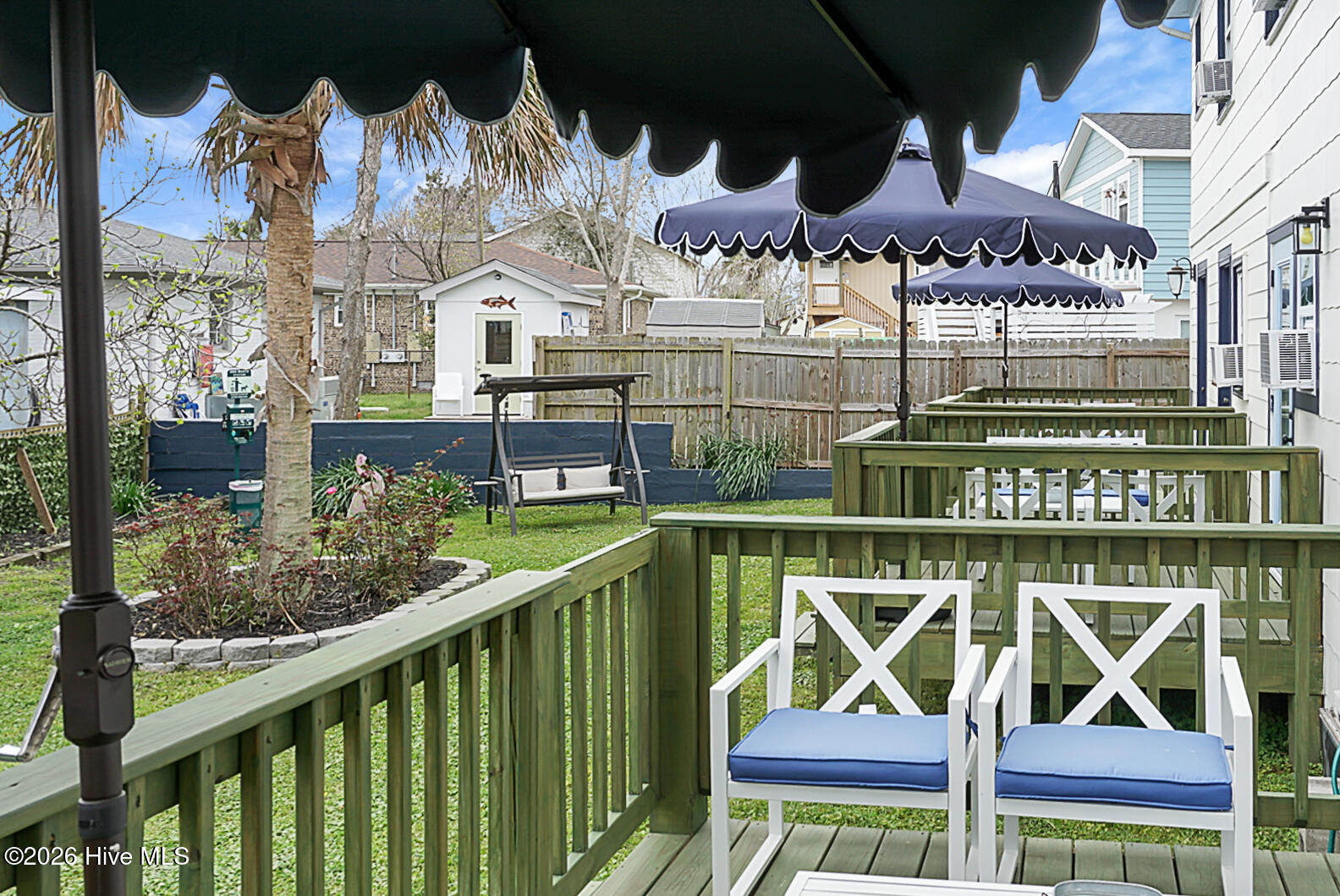 100555839 | Photo 75