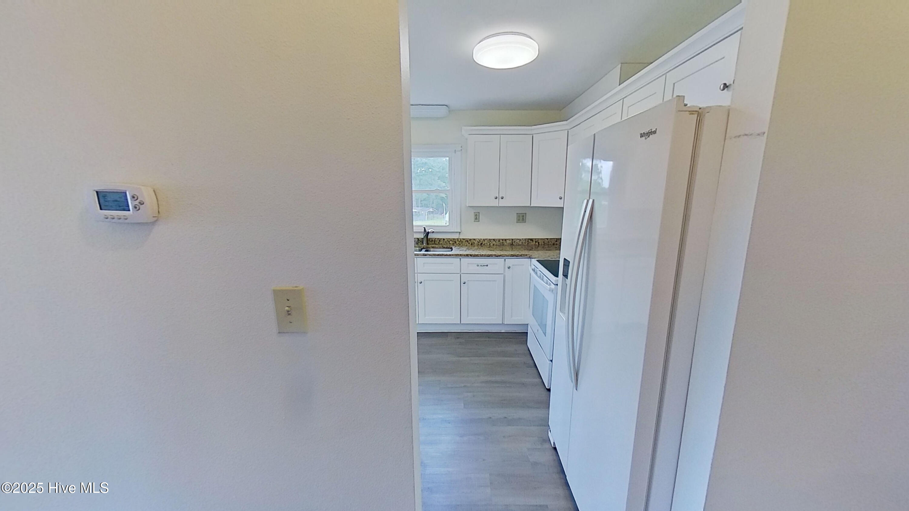 100543059 | Photo 47