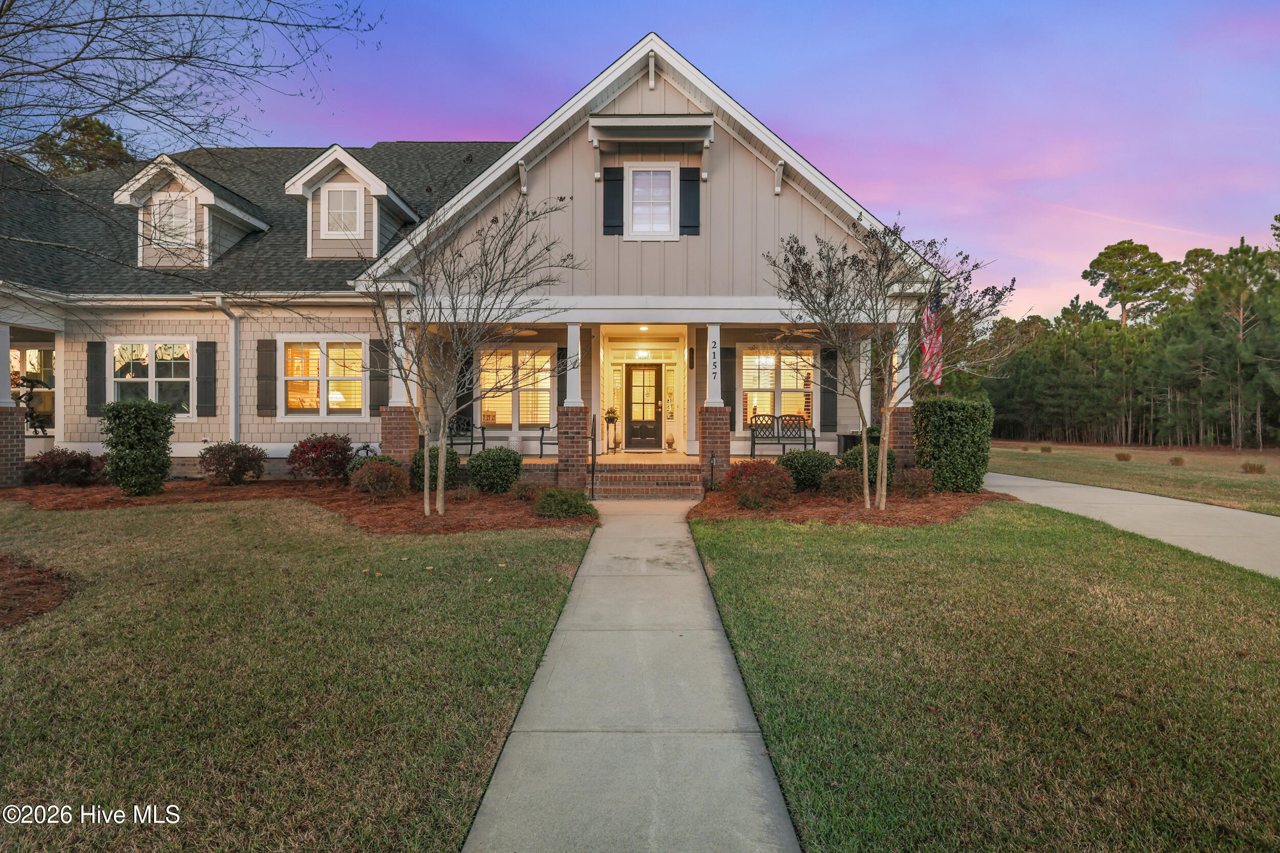 100561173 | Photo 71