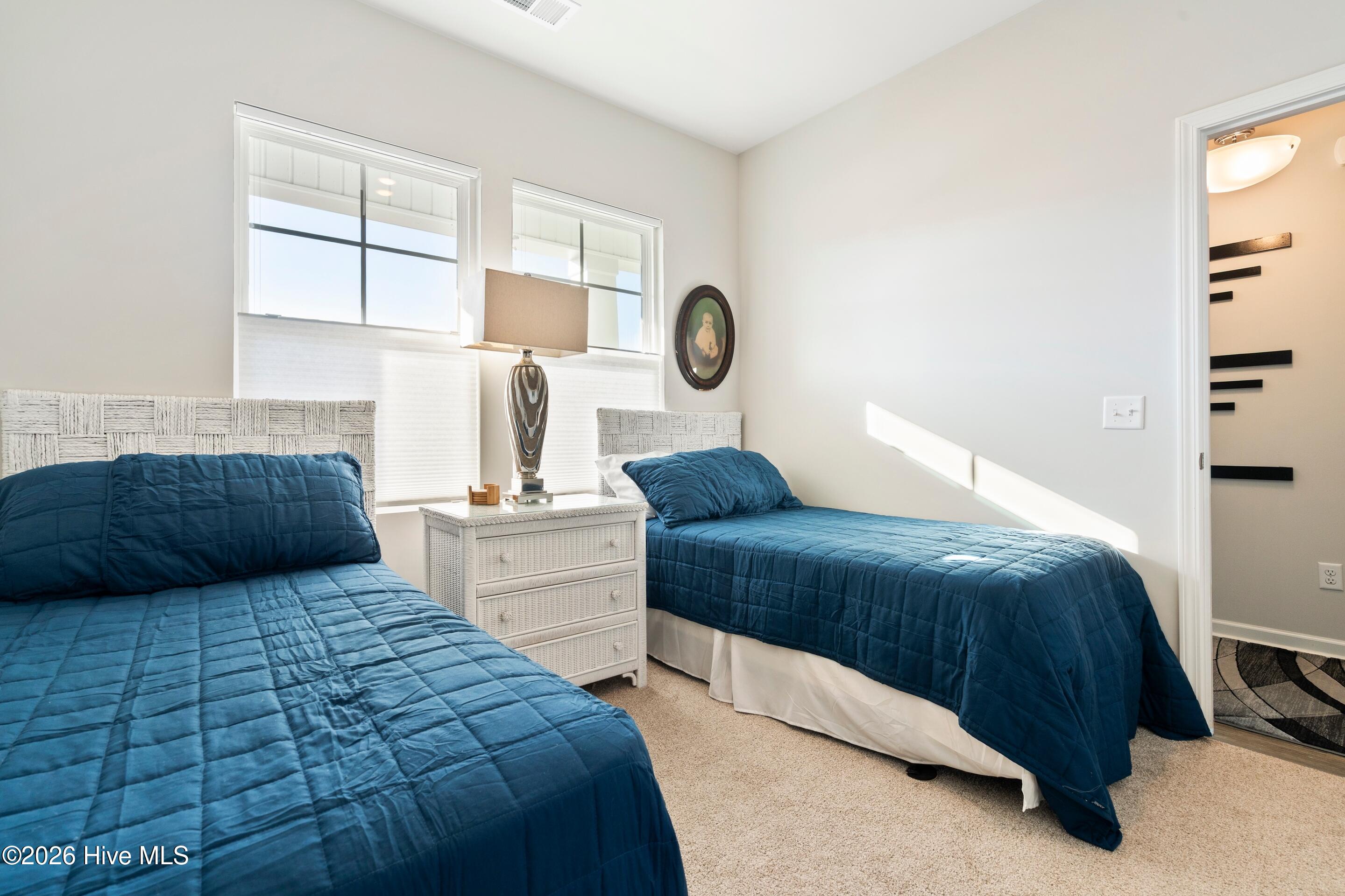 100550634 | Photo 41