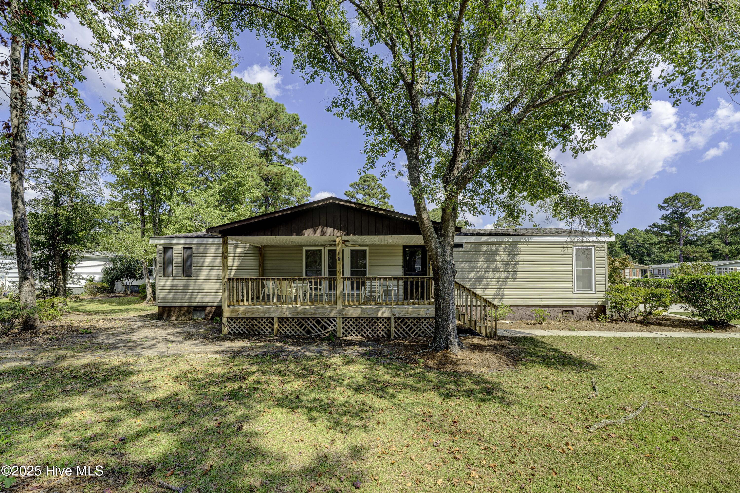 100532142 | Photo 32