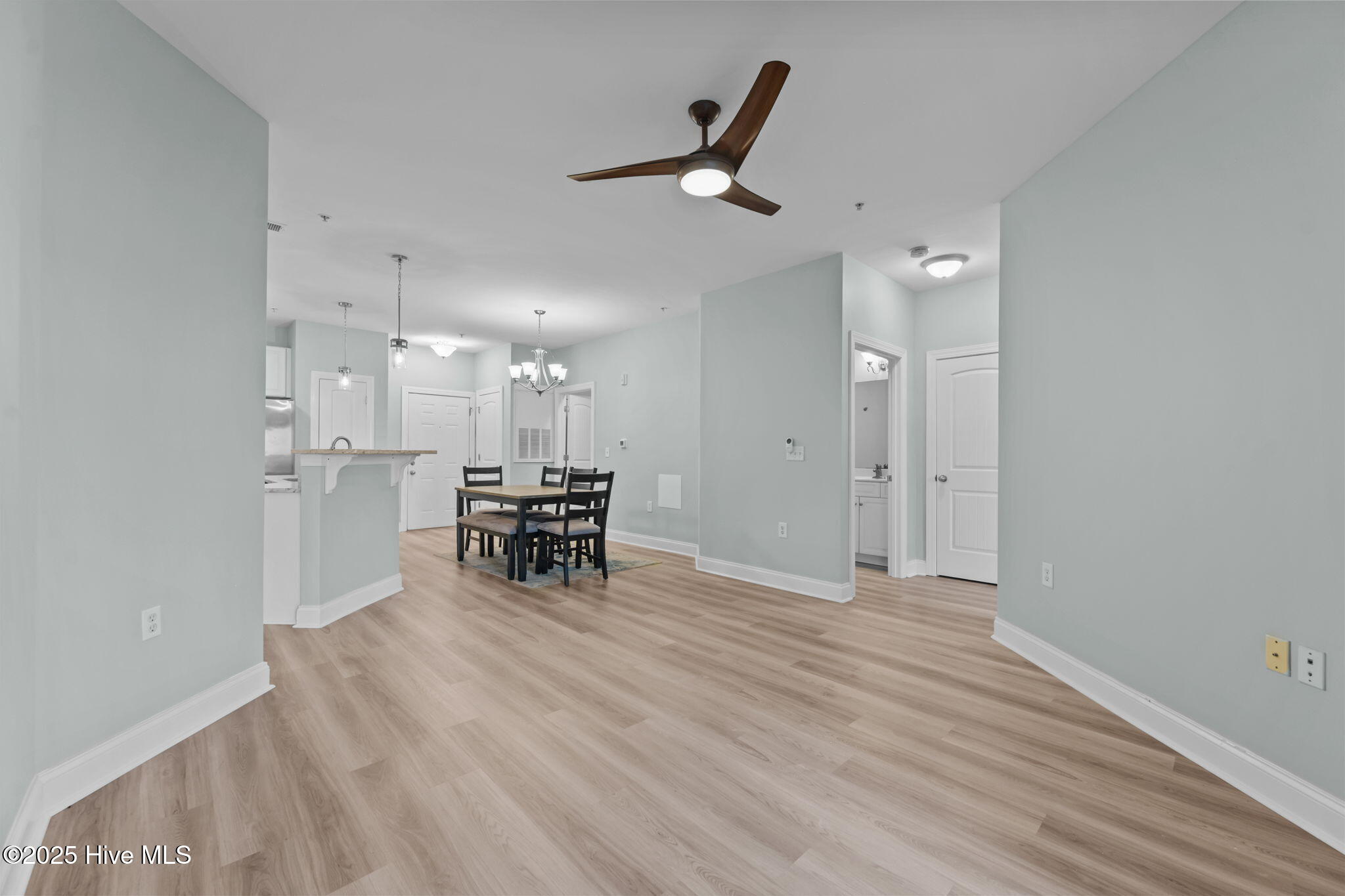 100506684 | Photo 17