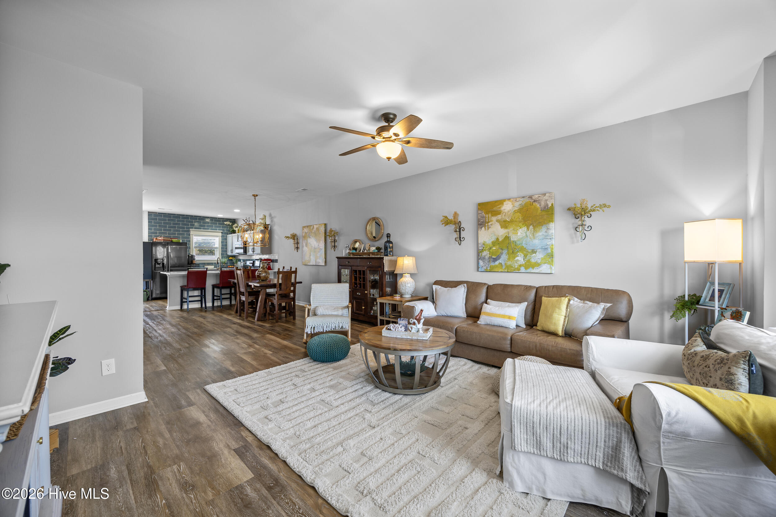 100559888 | Photo 17