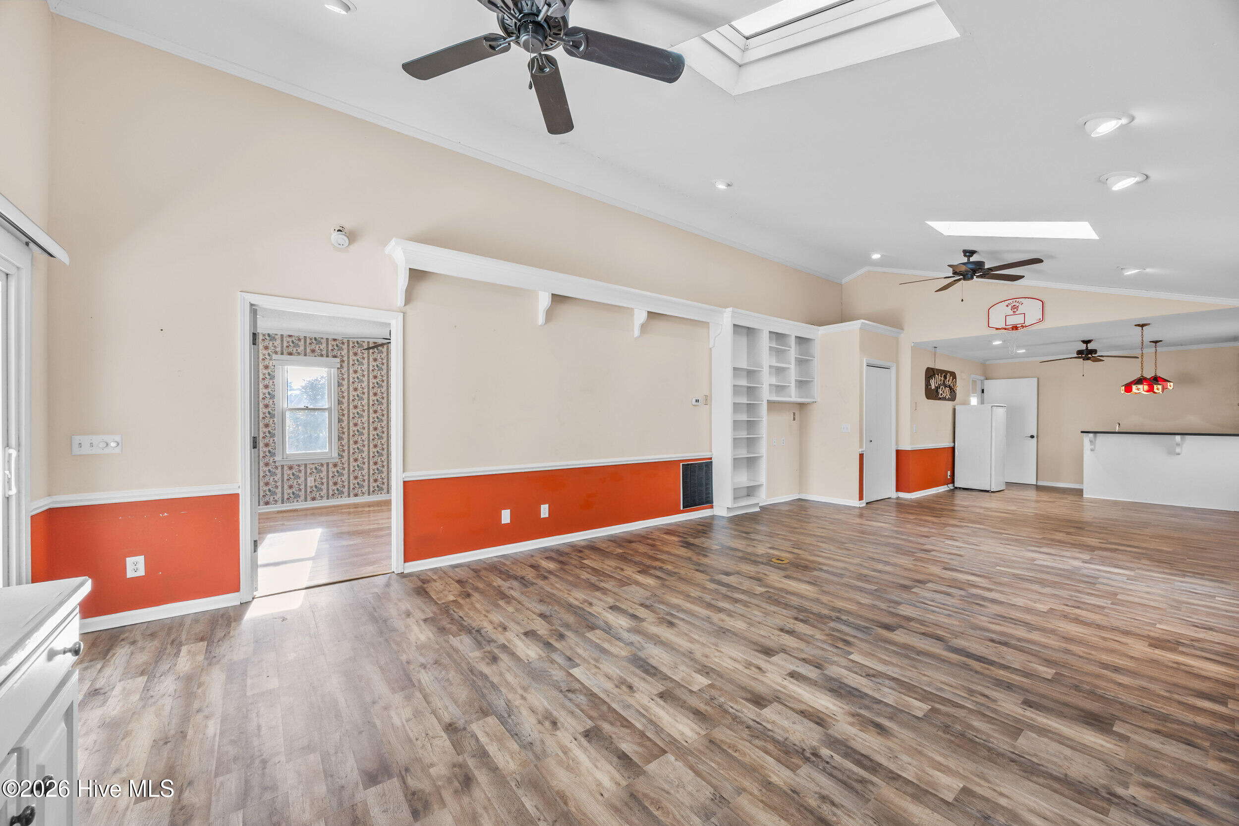 100546572 | Photo 25