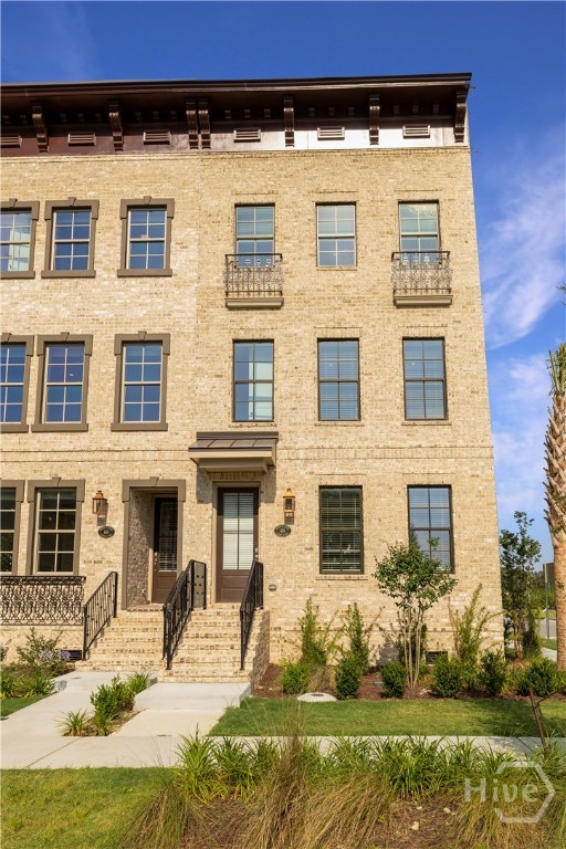 Photo 2 of Townhouse for sale at 416 Upper E Ave, Savannah, GA 31401 | MLS# SA366988 | Listing updated on 2026-10-28