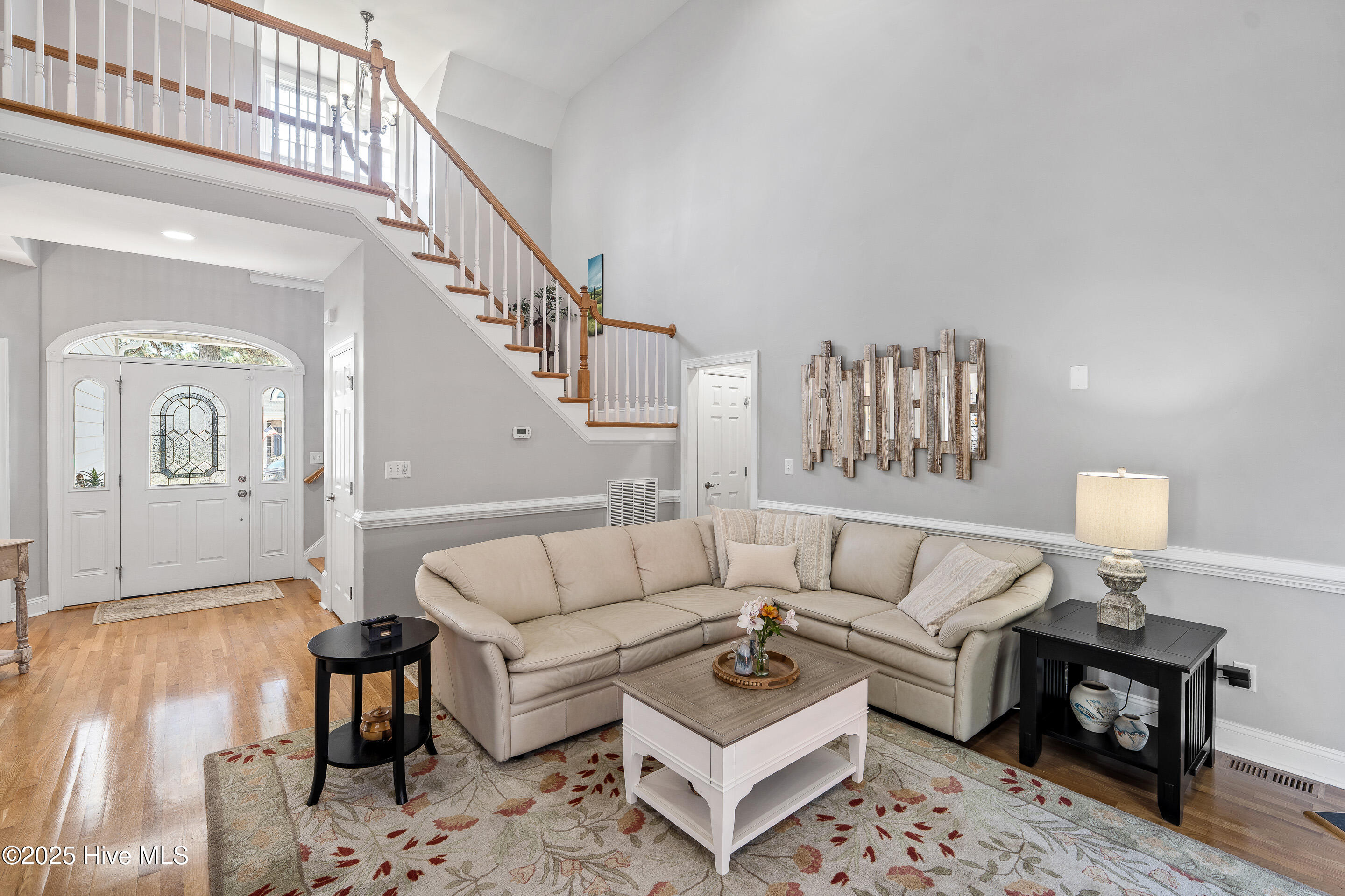 100528274 | Photo 11