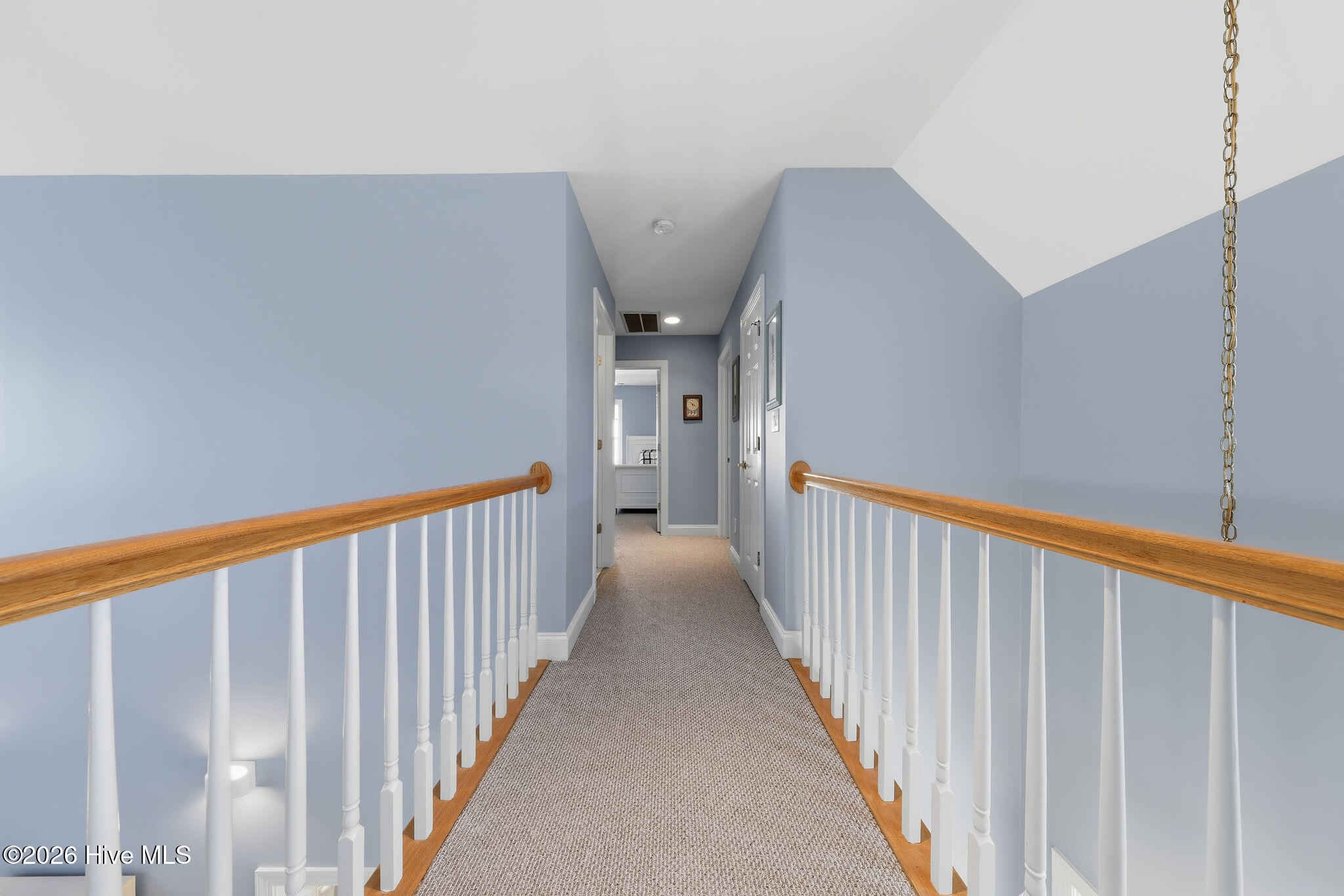 100558304 | Photo 41