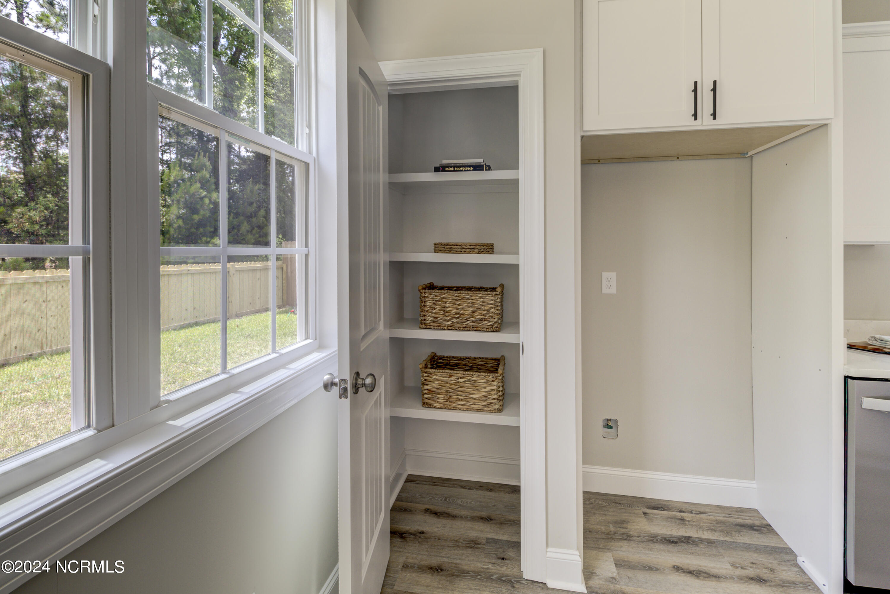 100548274 | Photo 16