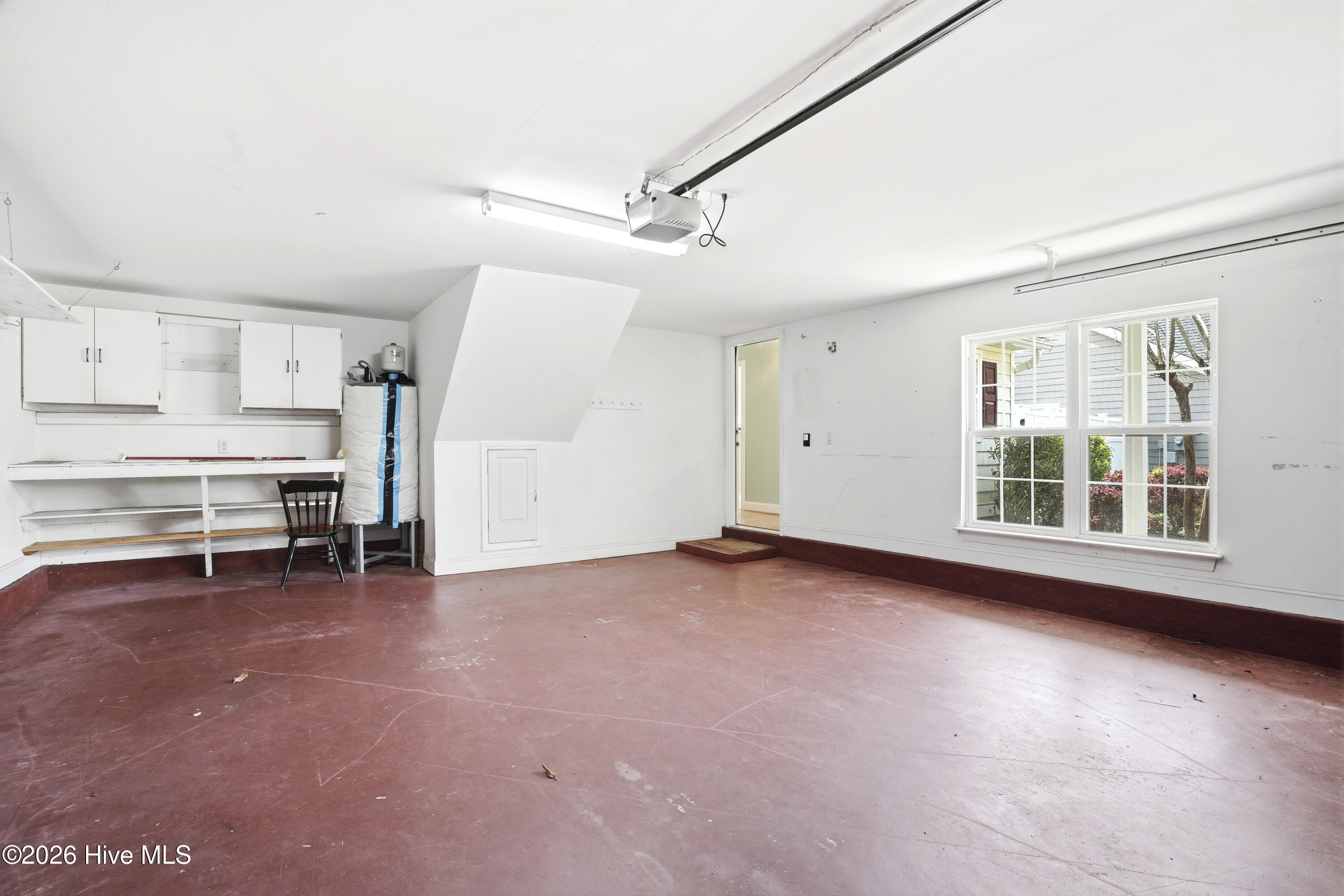 100562955 | Photo 47