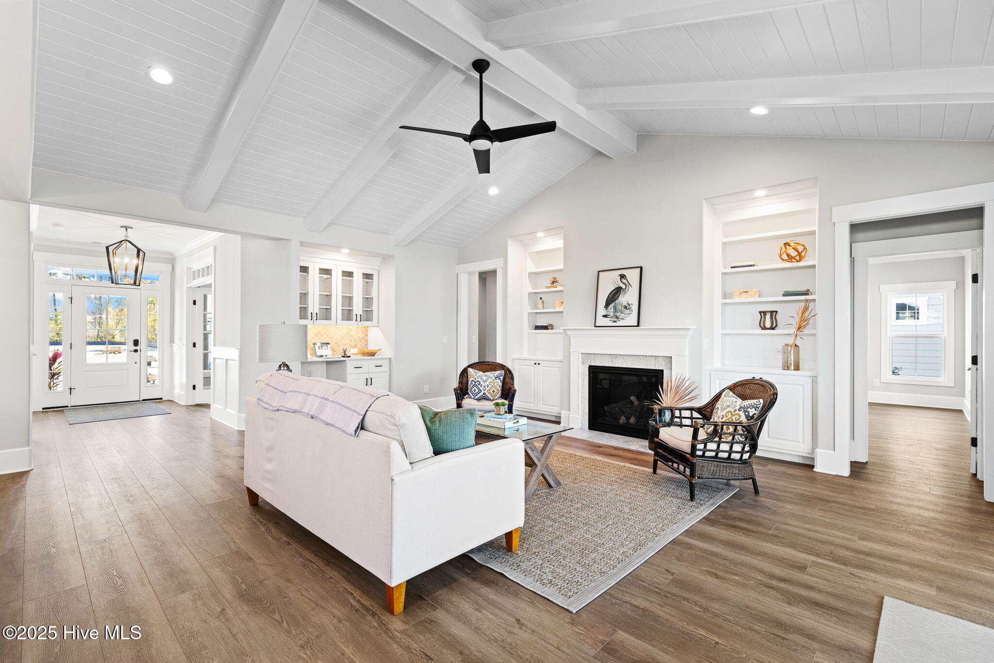 100522532 | Photo 12